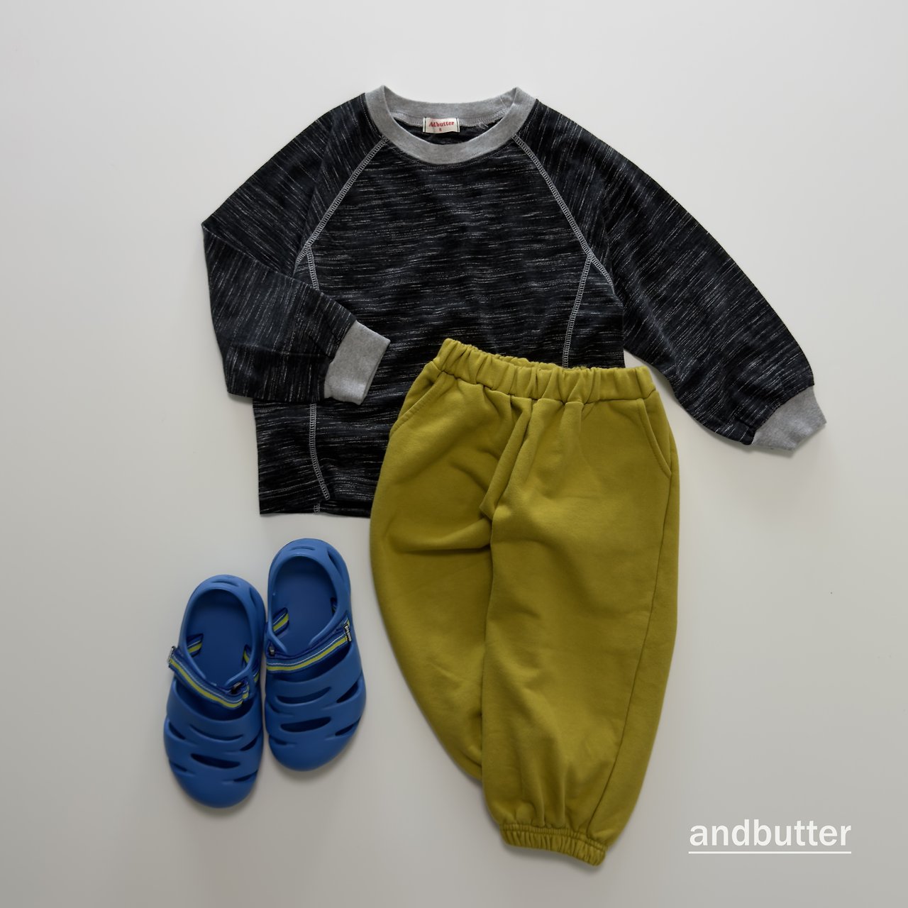 《予約》Mini Heart Jogger Pants / ANDBUTTER