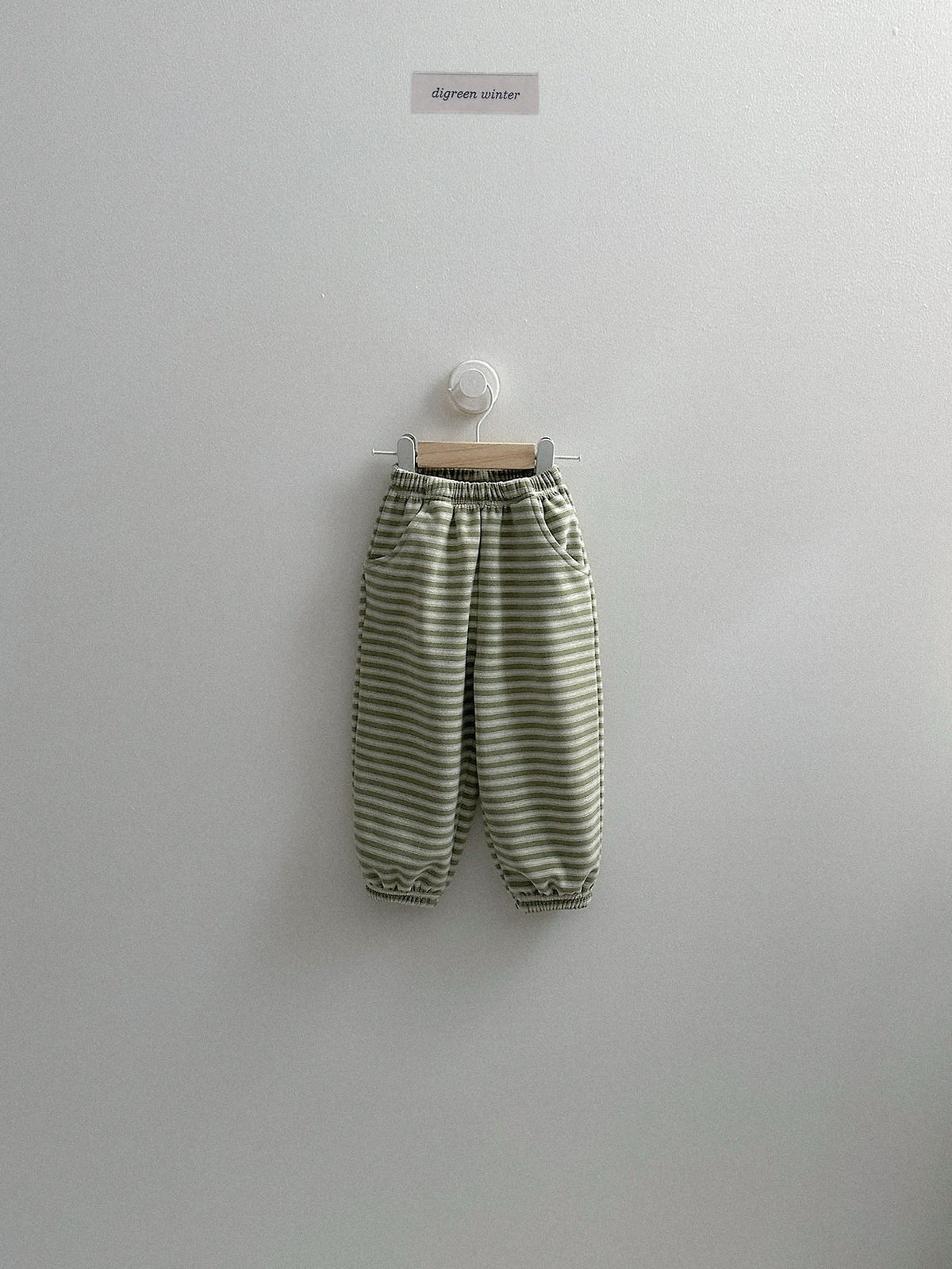 《予約》Cherry ST Jogger Pants / digreen