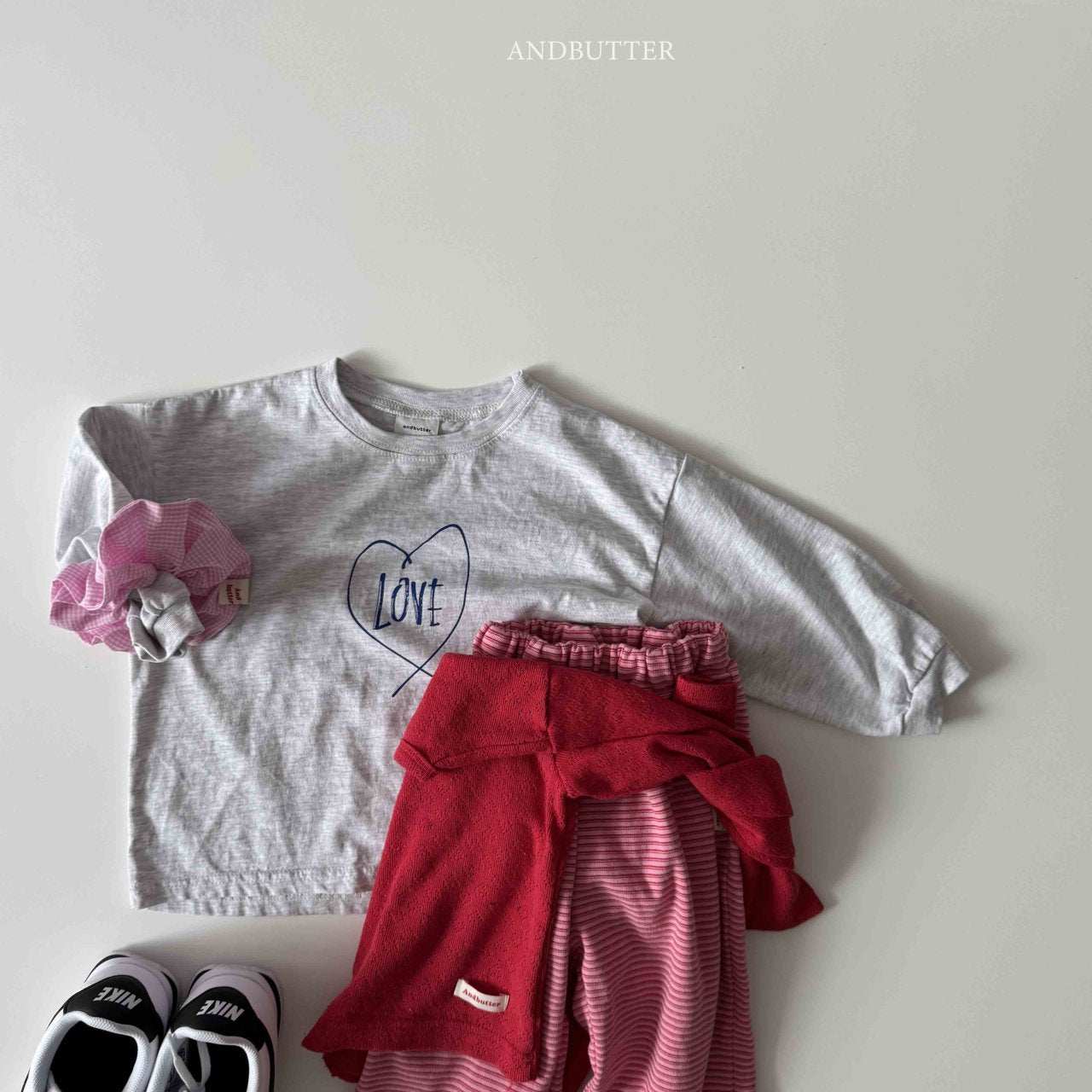 《予約》Drawing Love Tee / andbutter