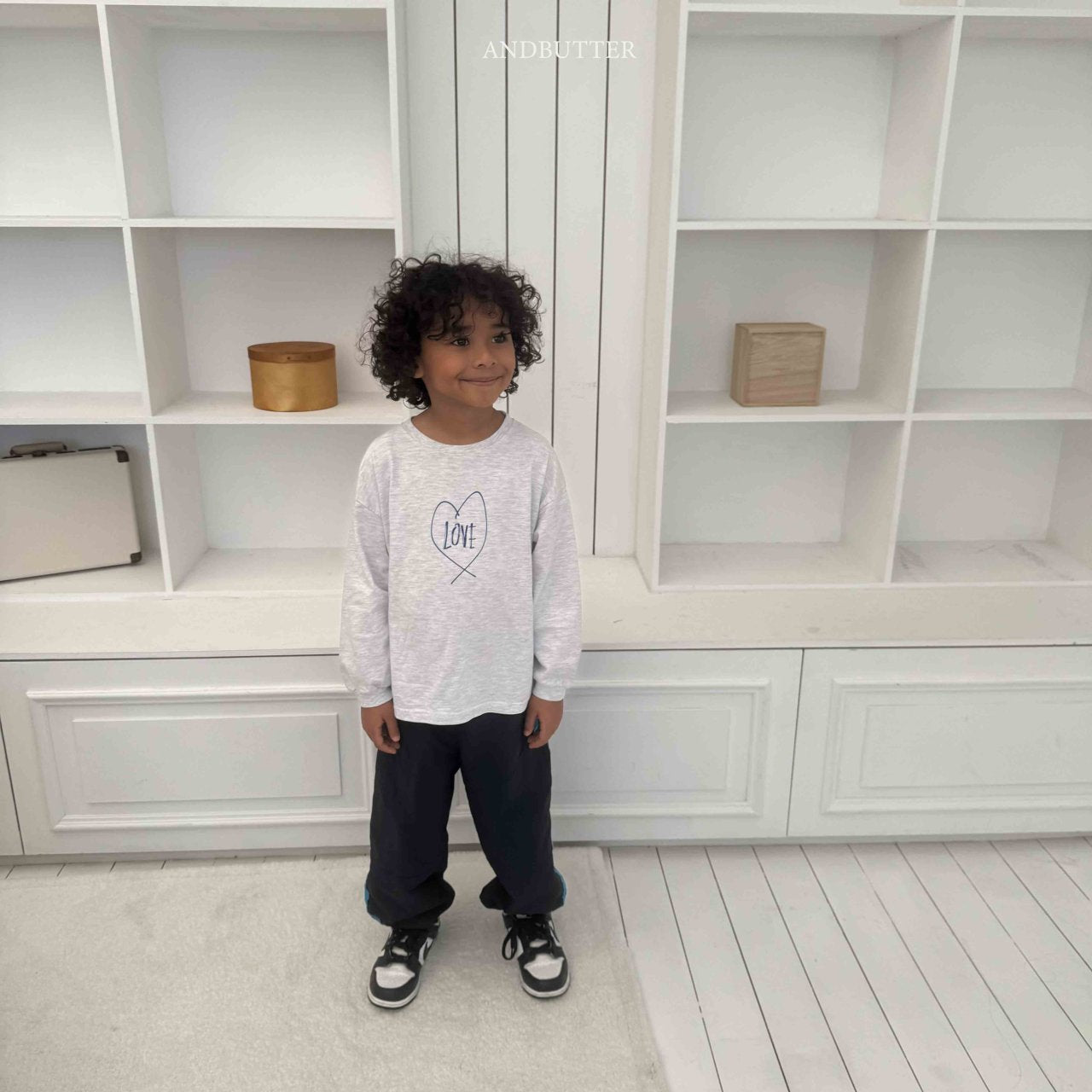 《予約》Drawing Love Tee / andbutter