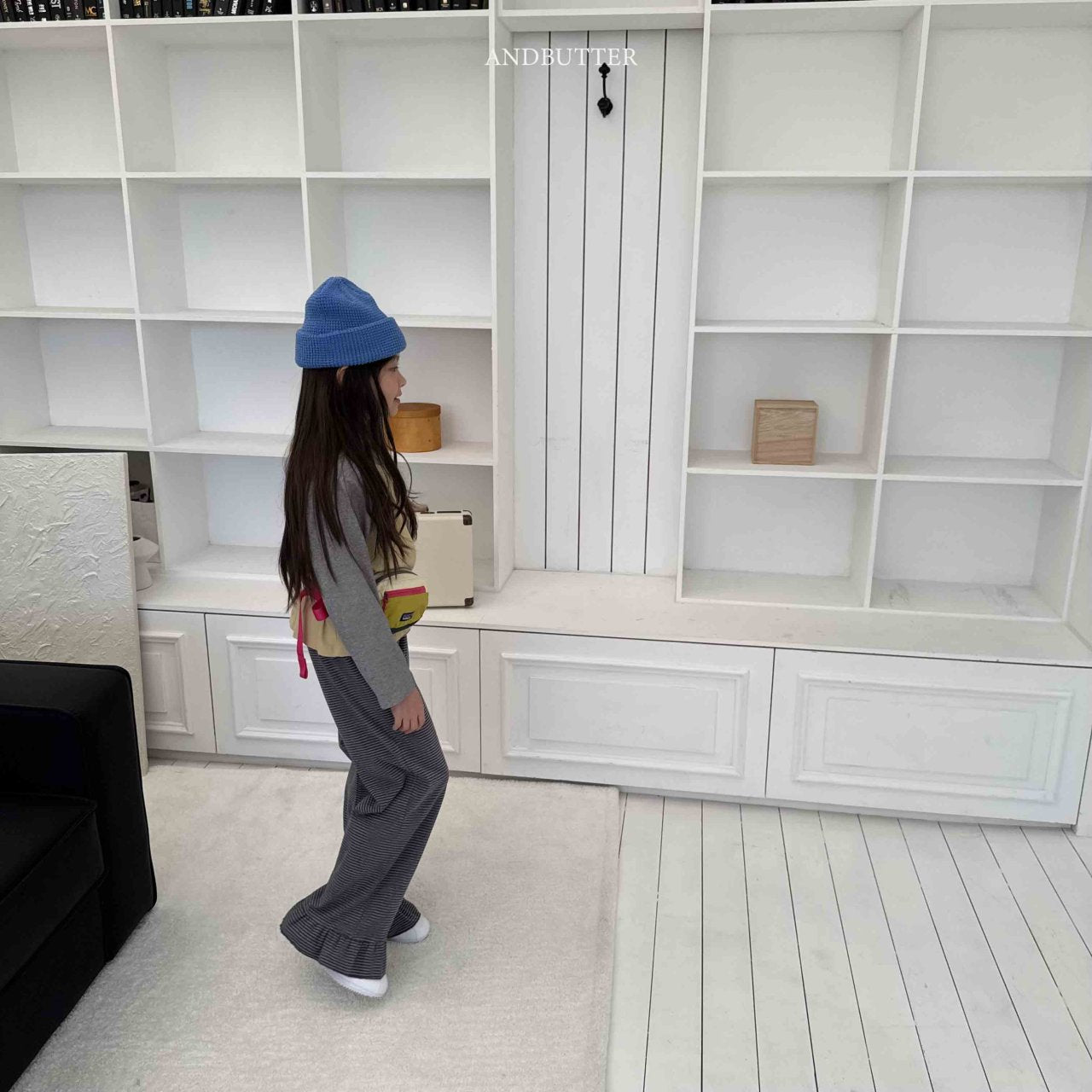 《予約》Frill Bootcut Pants / andbutter