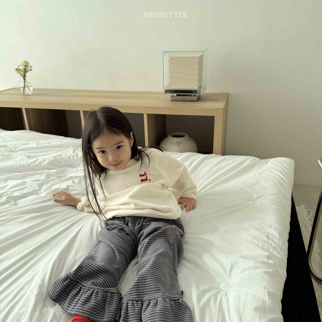 《予約》Frill Bootcut Pants / andbutter