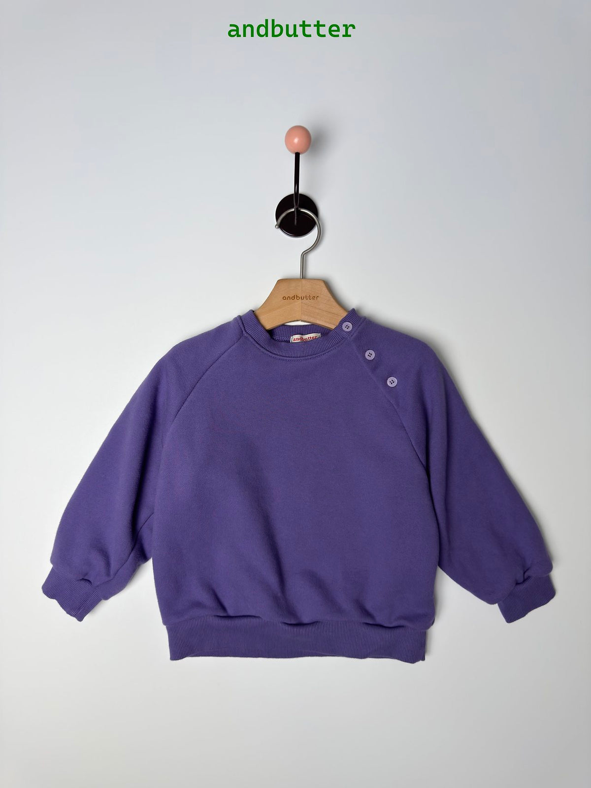 《予約》Button Raglan Sweat / ANDBUTTER