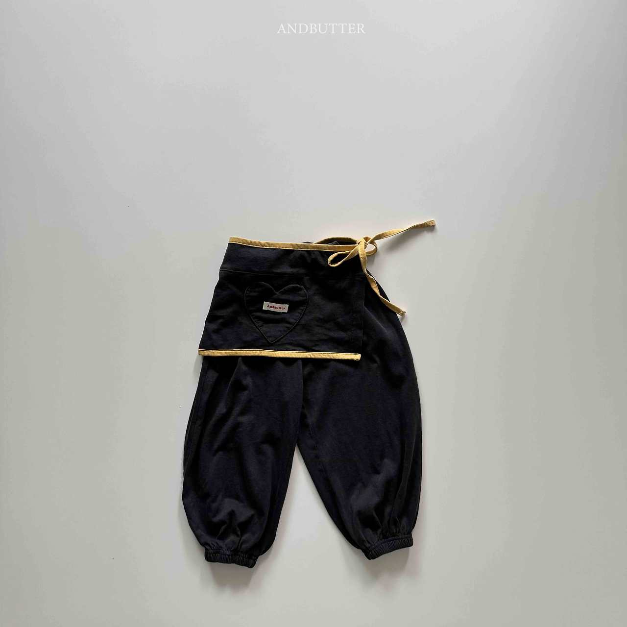 《予約》Apron Pants / andbutter