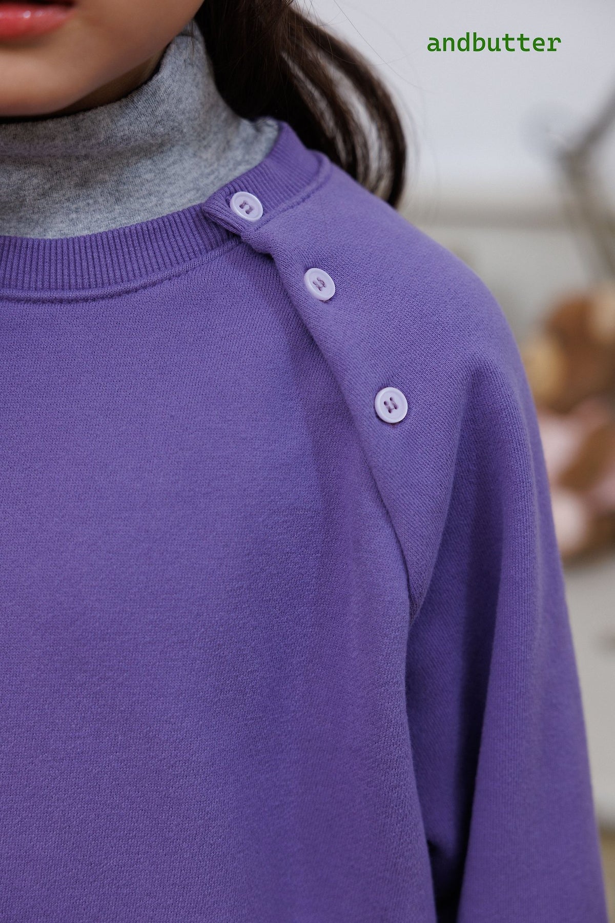 《予約》Button Raglan Sweat / ANDBUTTER