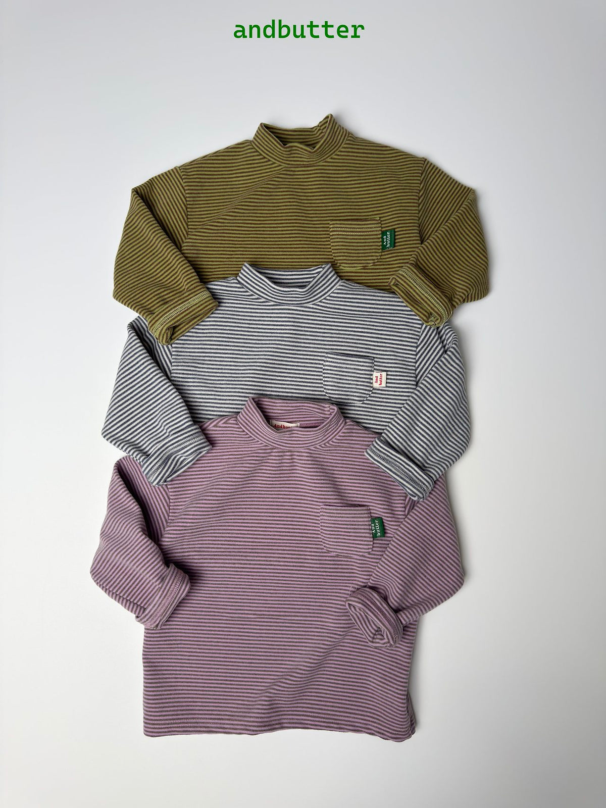 《予約》Mini Pocket Mock Neck / ANDBUTTER
