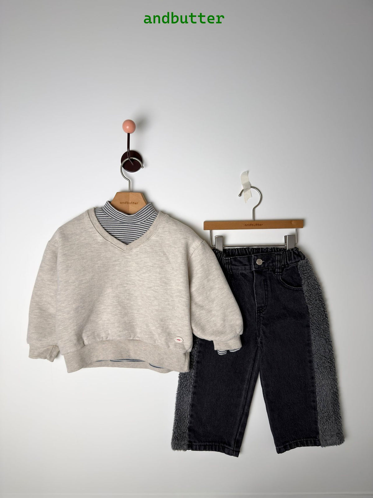 《予約》Mini Pocket Mock Neck / ANDBUTTER