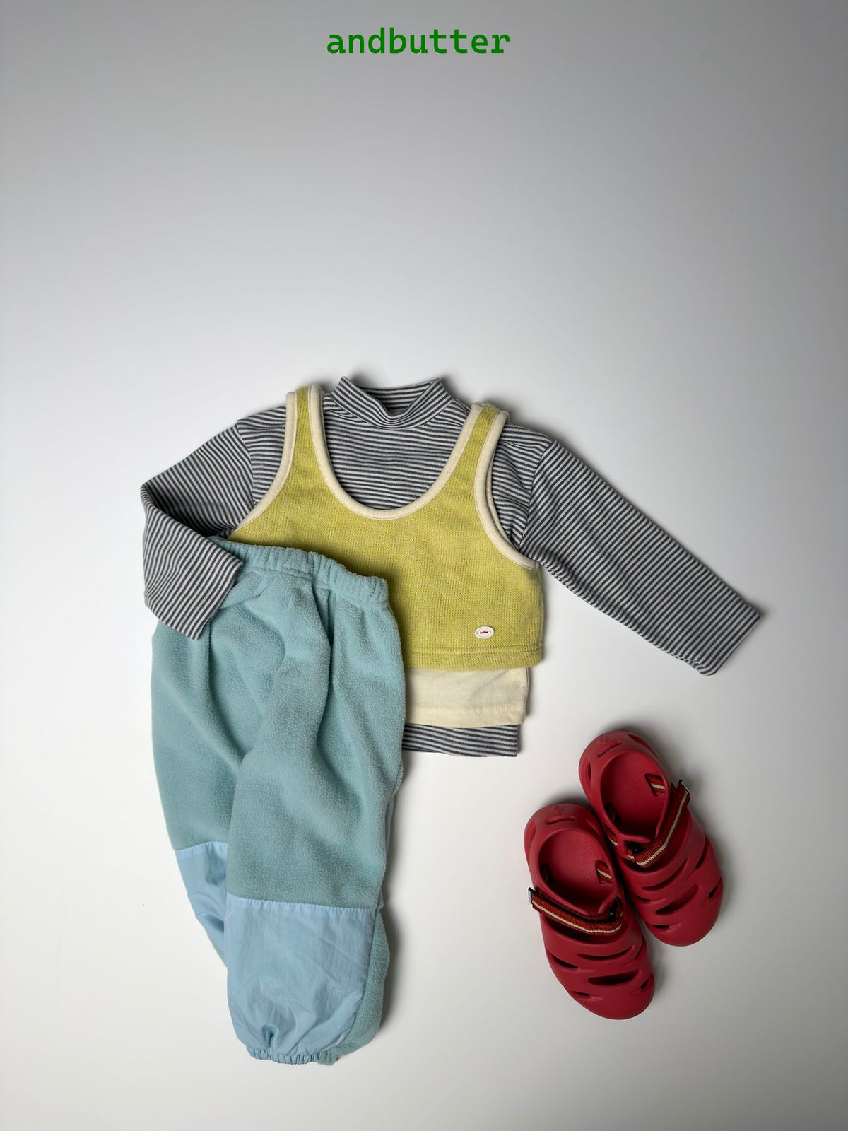 《予約》Mini Pocket Mock Neck / ANDBUTTER