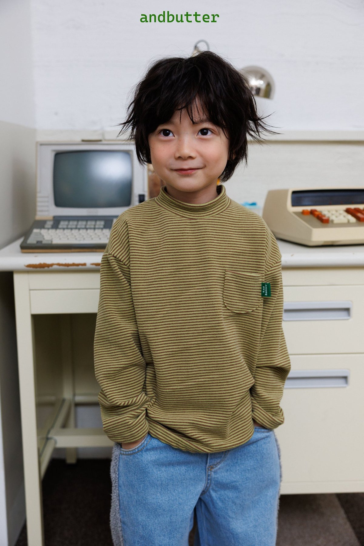 《予約》Mini Pocket Mock Neck / ANDBUTTER