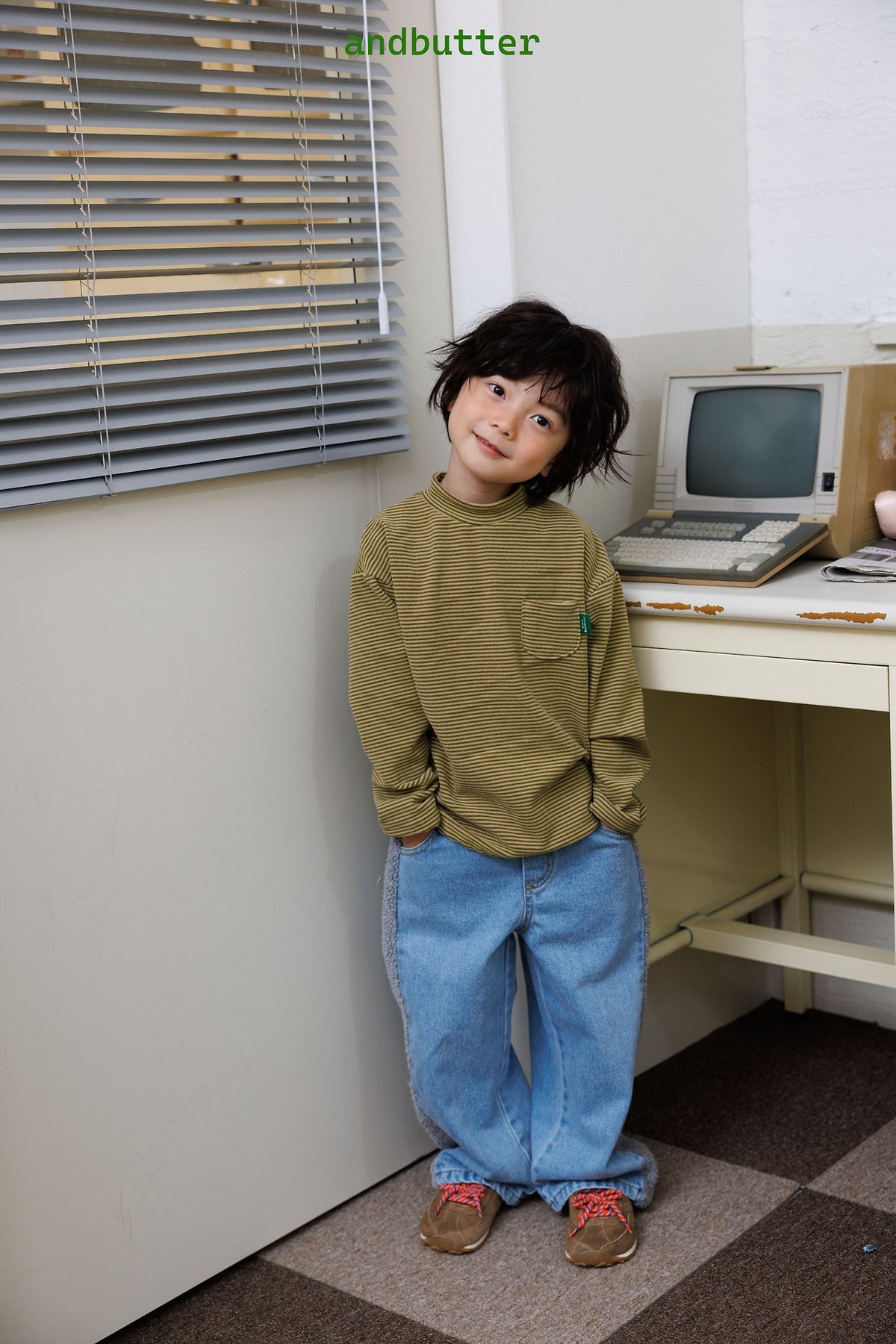 《予約》Mini Pocket Mock Neck / ANDBUTTER