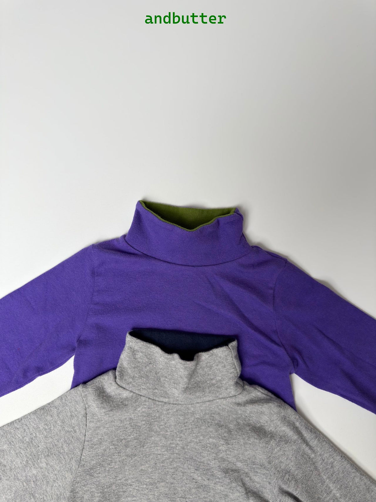 《予約》Contrast Neck Tee / ANDBUTTER