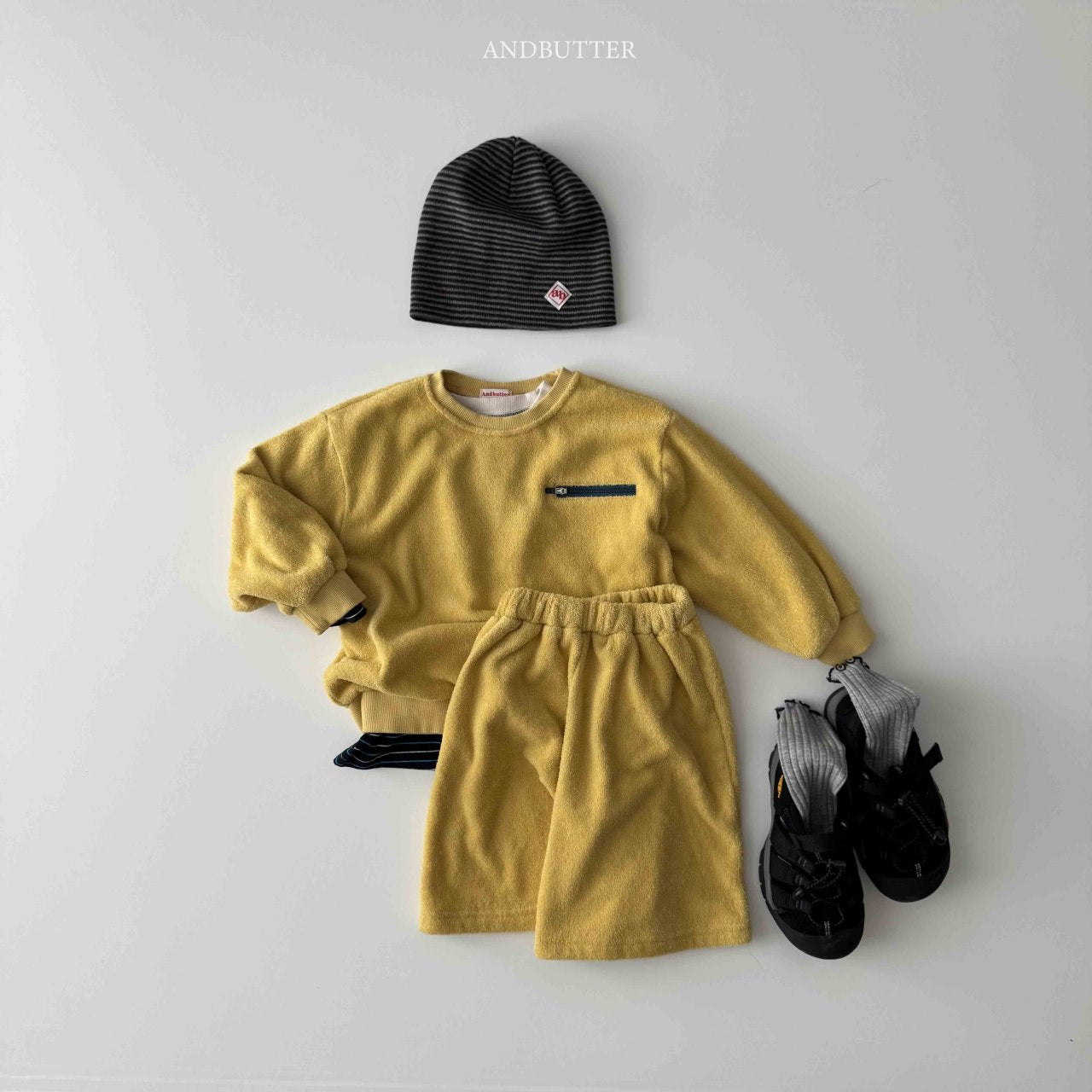 《予約》Papillom Beanie / andbutter