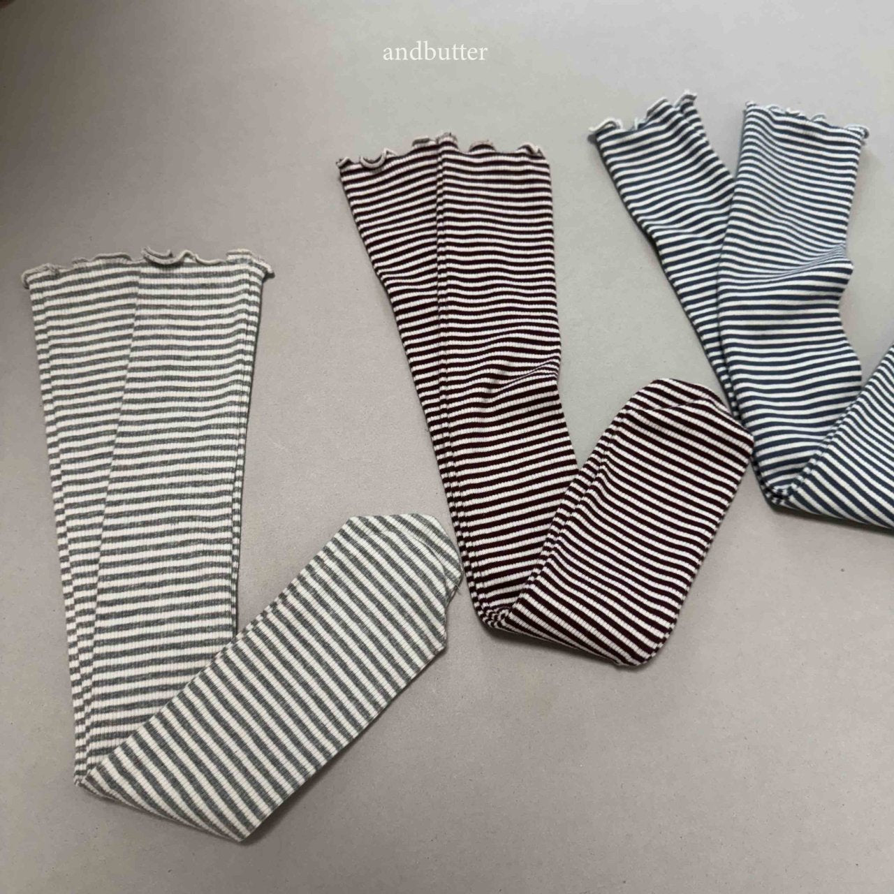 《予約》Flow ST socks / andbutter