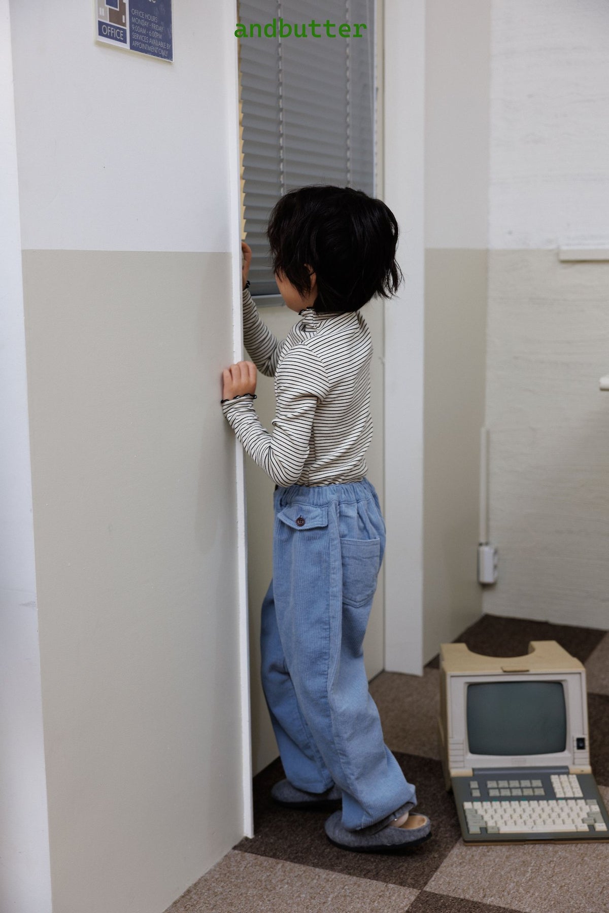《予約》Toast Corduroy Pants / ANDBUTTER