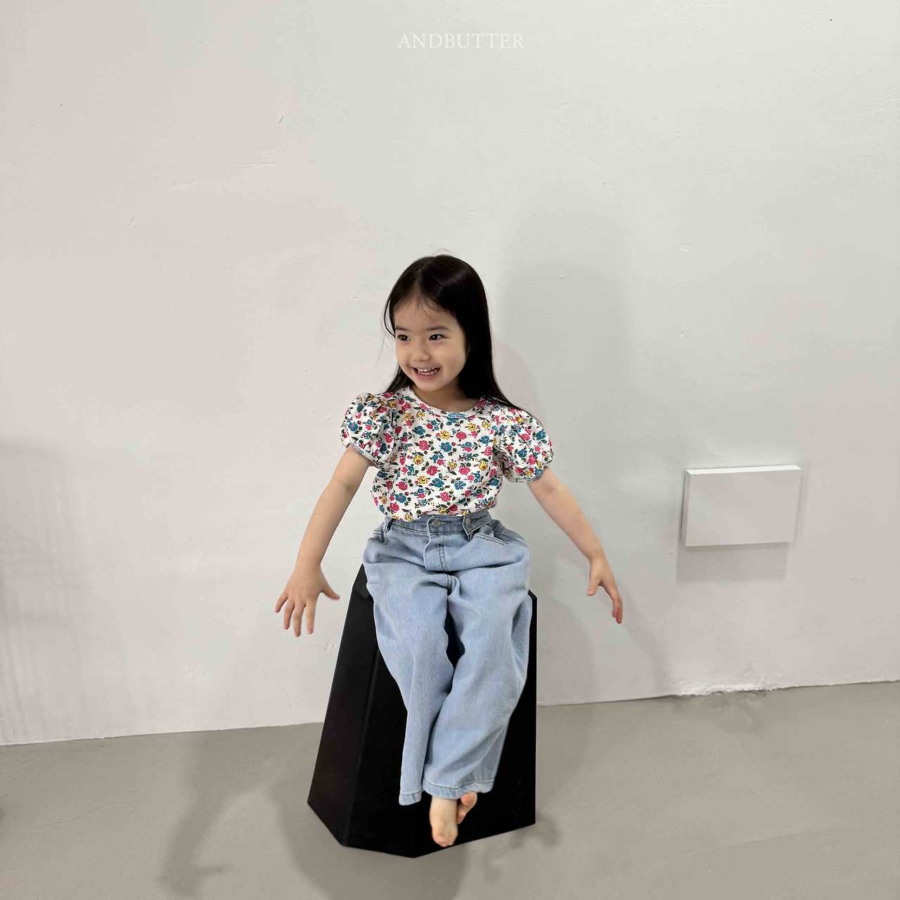 《予約》Button Denim Pants / andbutter