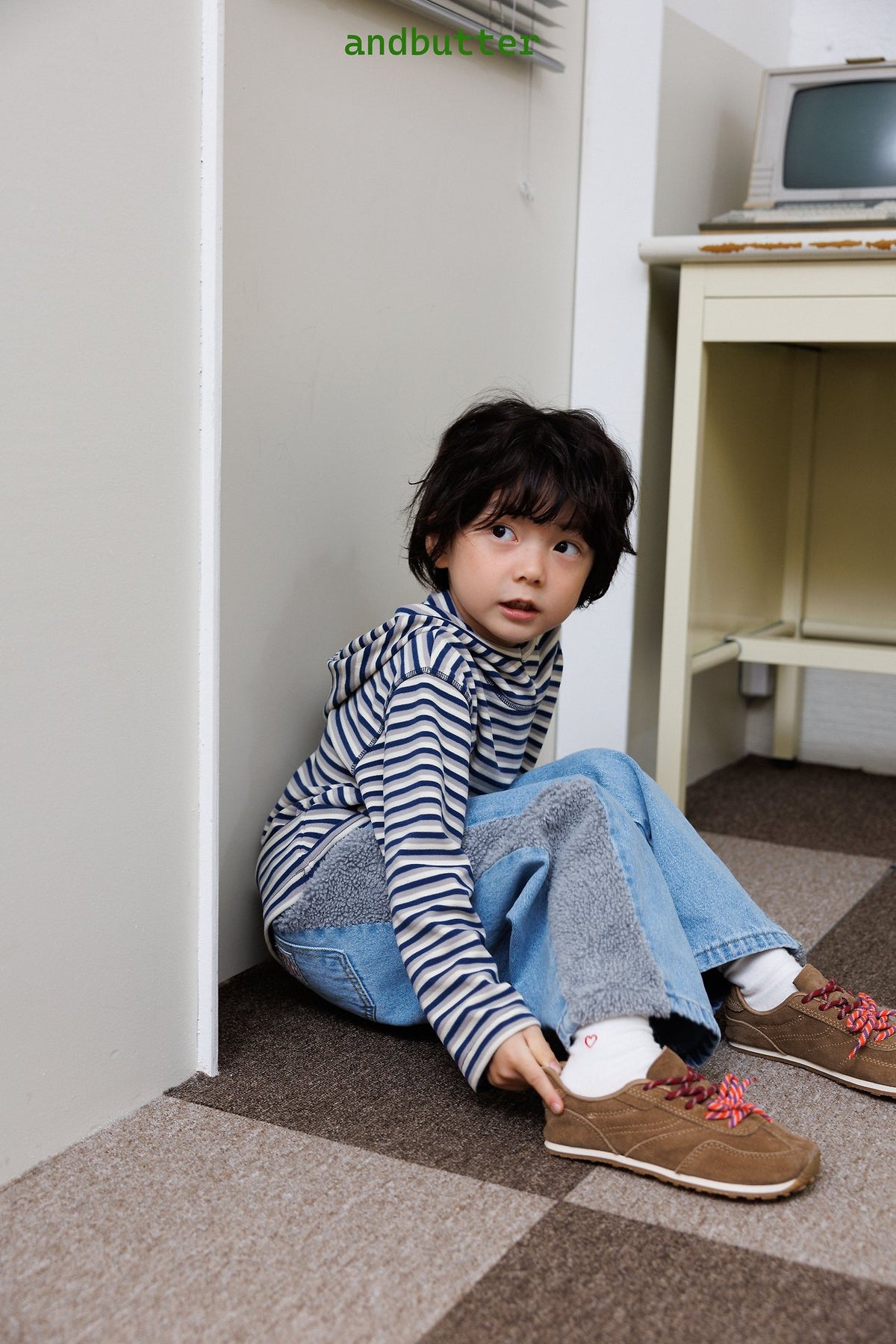《予約》Stitch Stripe Hoodie / ANDBUTTER