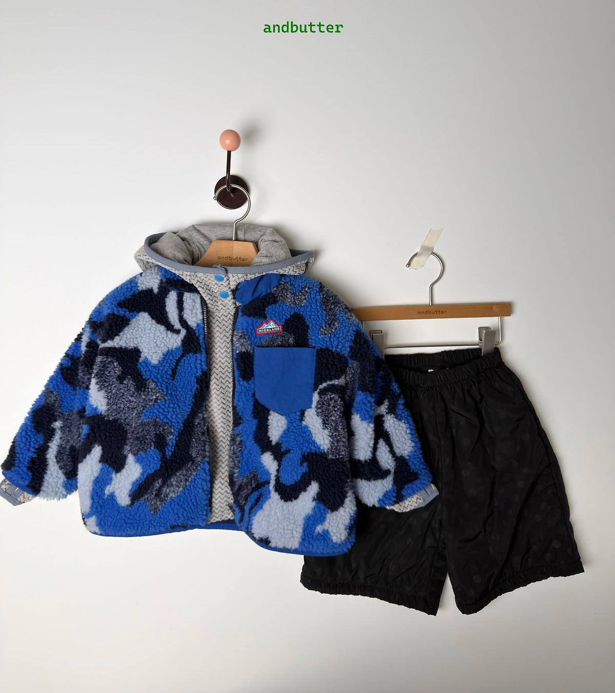 《予約》Retro Sherpa Jacket / ANDBUTTER