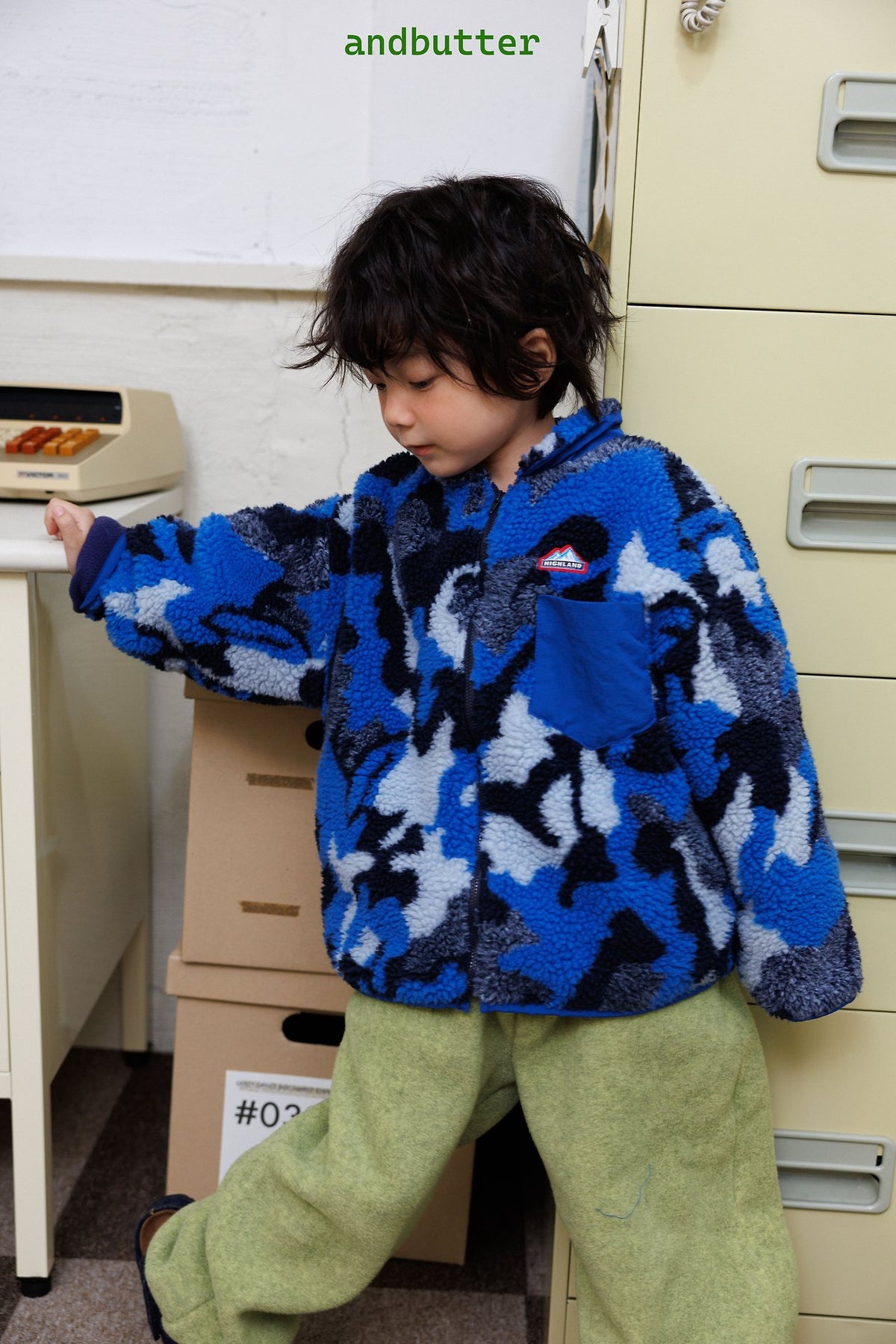 《予約》Retro Sherpa Jacket / ANDBUTTER