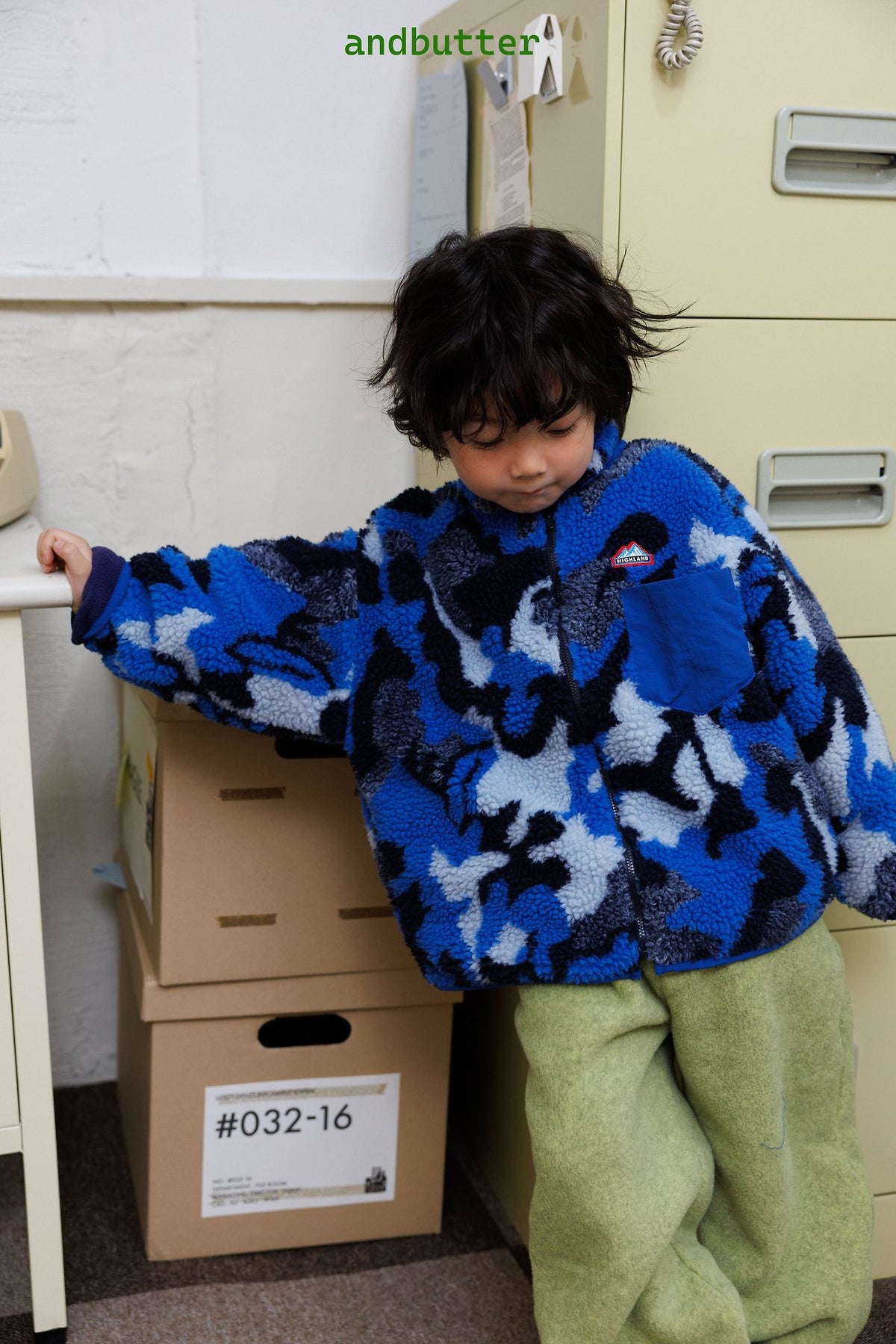 《予約》Retro Sherpa Jacket / ANDBUTTER