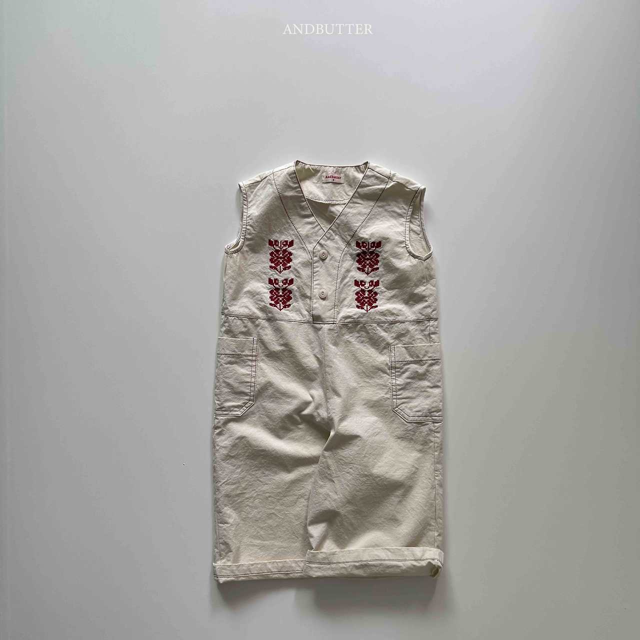 《予約》Embroidery Jump Suit / andbutter