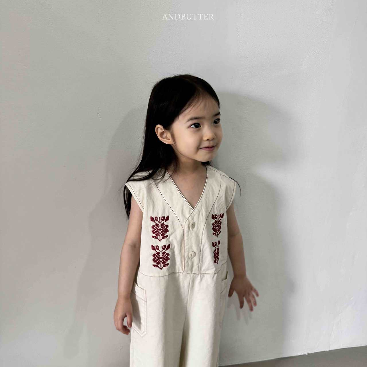 《予約》Embroidery Jump Suit / andbutter