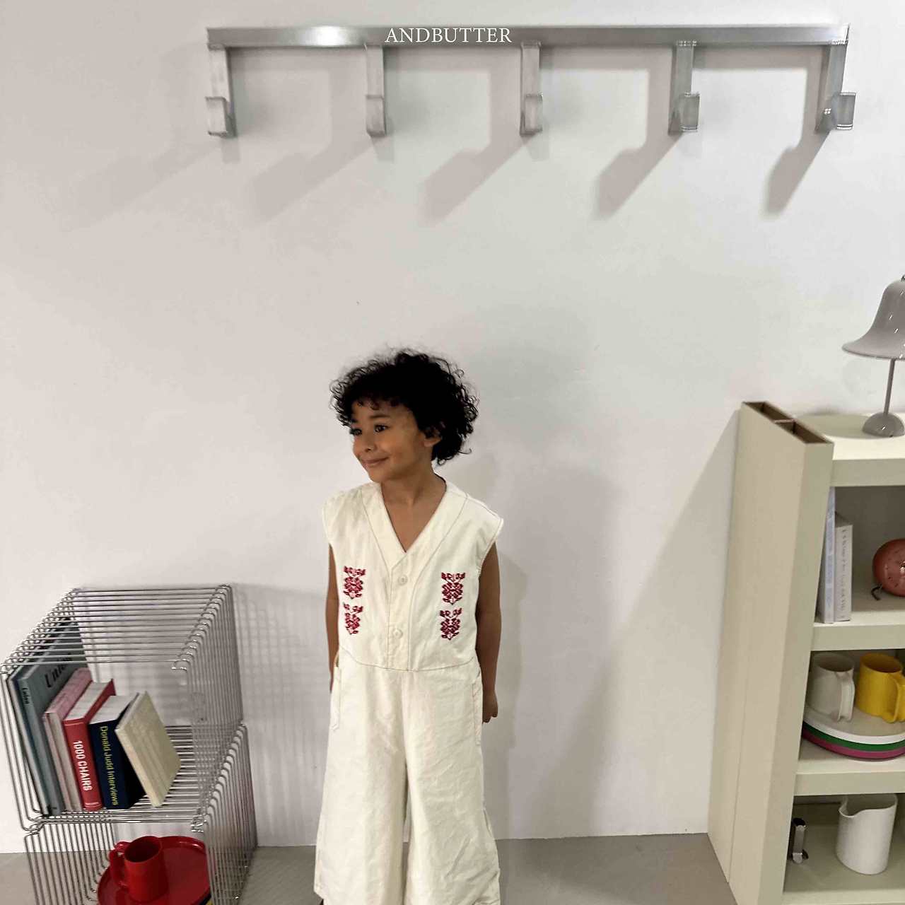 《予約》Embroidery Jump Suit / andbutter