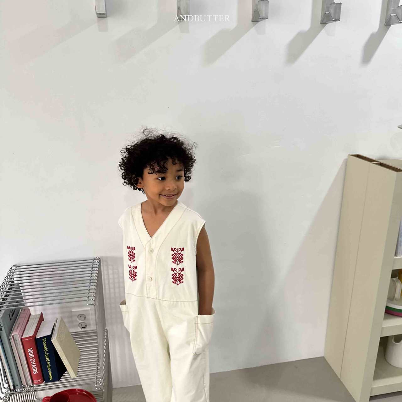 《予約》Embroidery Jump Suit / andbutter