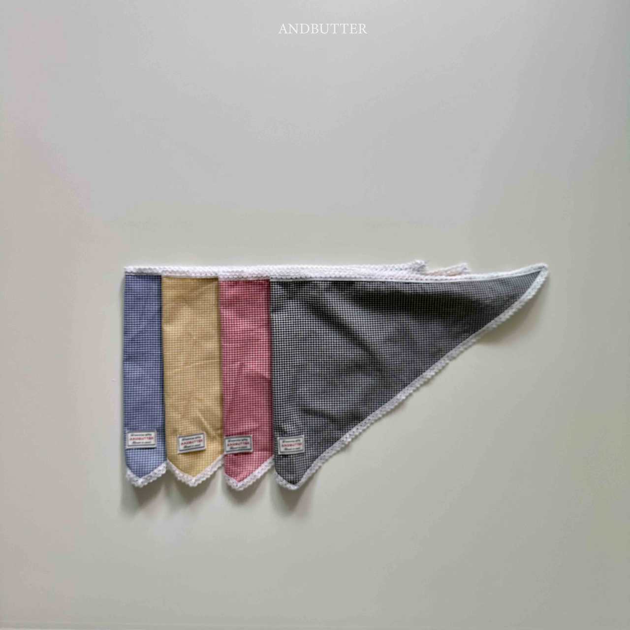 《予約》Heidi Check Kerchief / andbutter