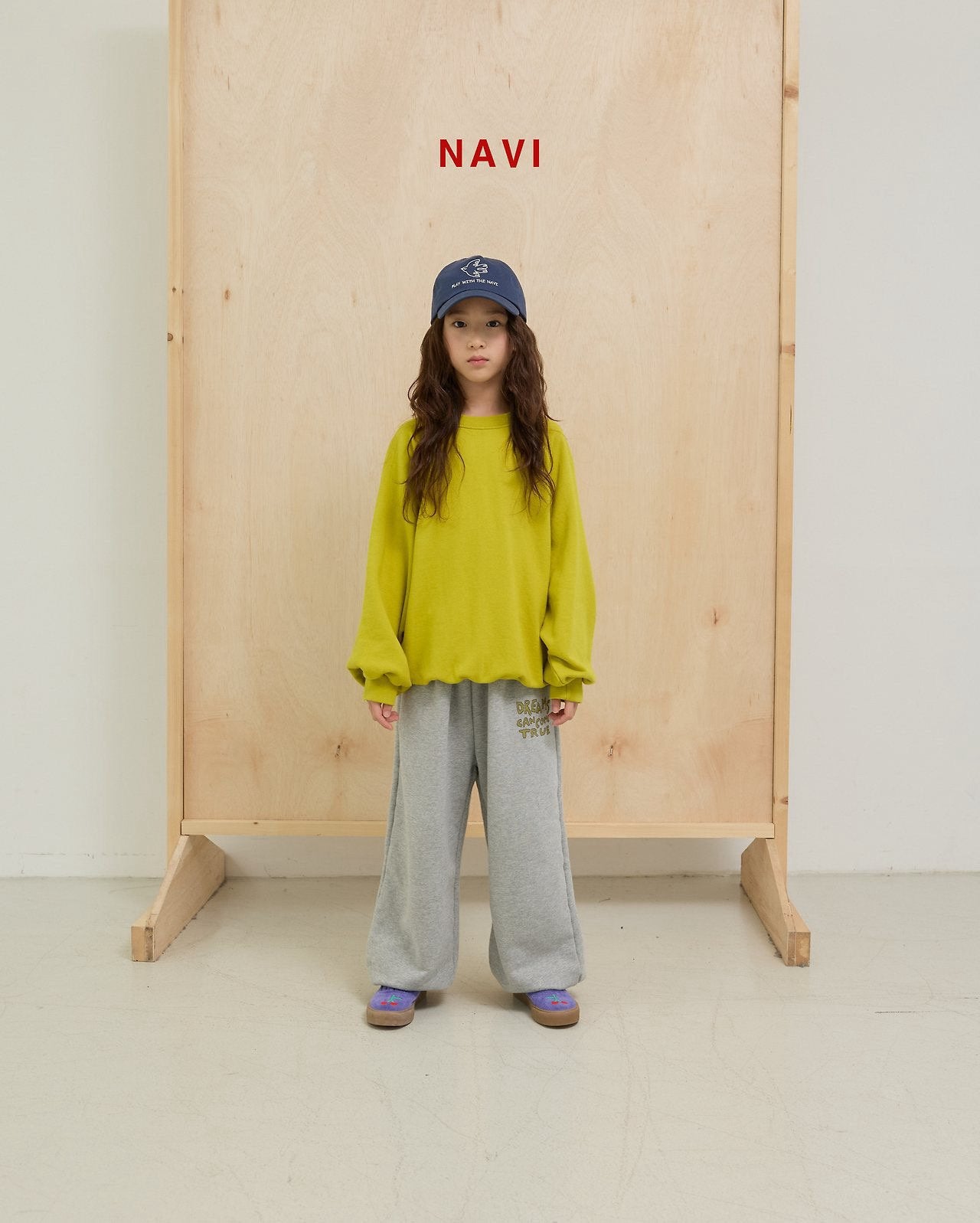 《予約》Accent Crewneck / navi.