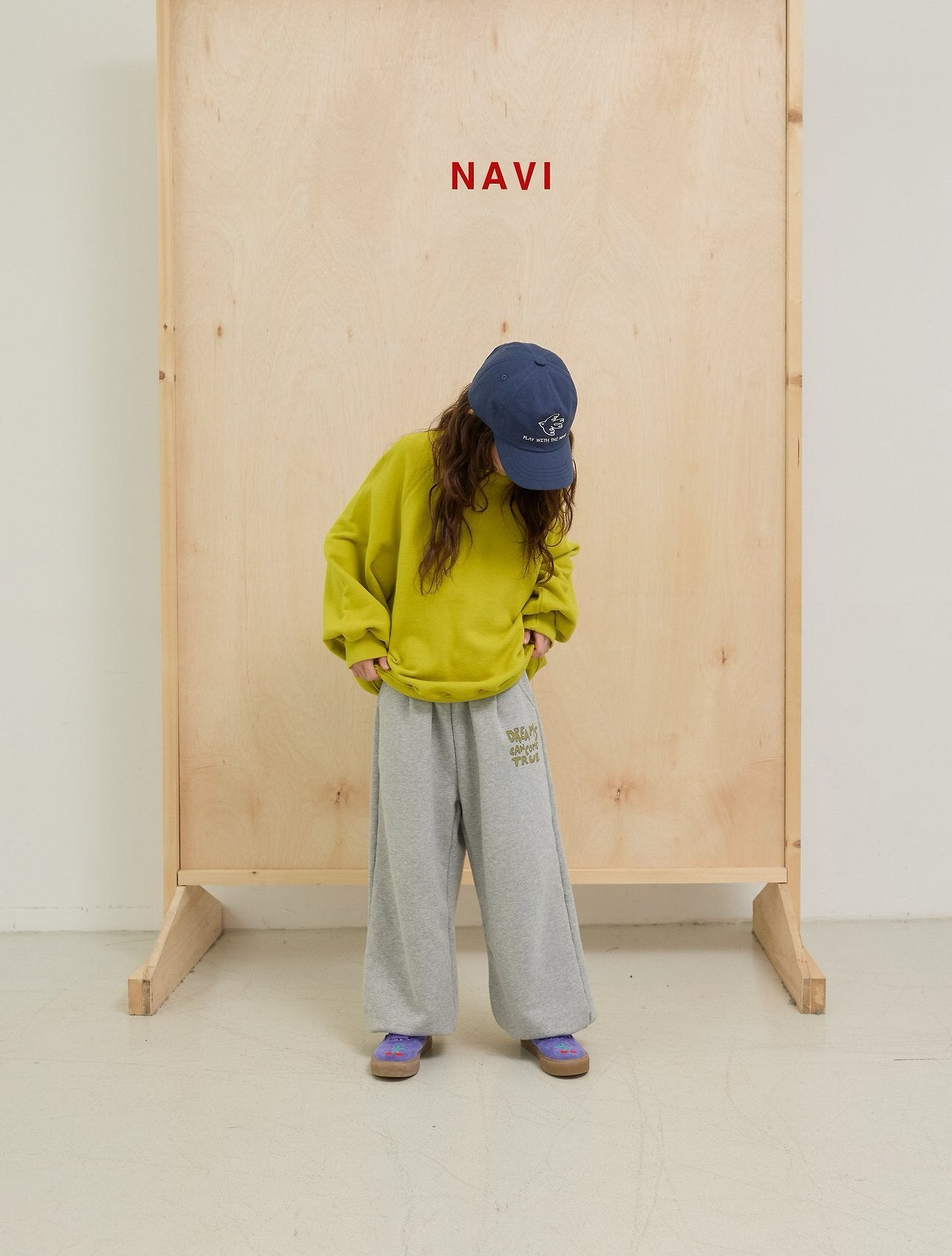 《予約》Accent Crewneck / navi.