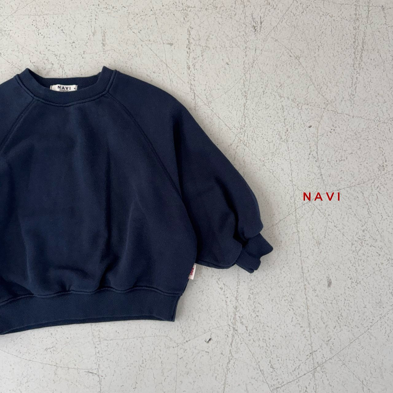 《予約》Accent Crewneck / navi.