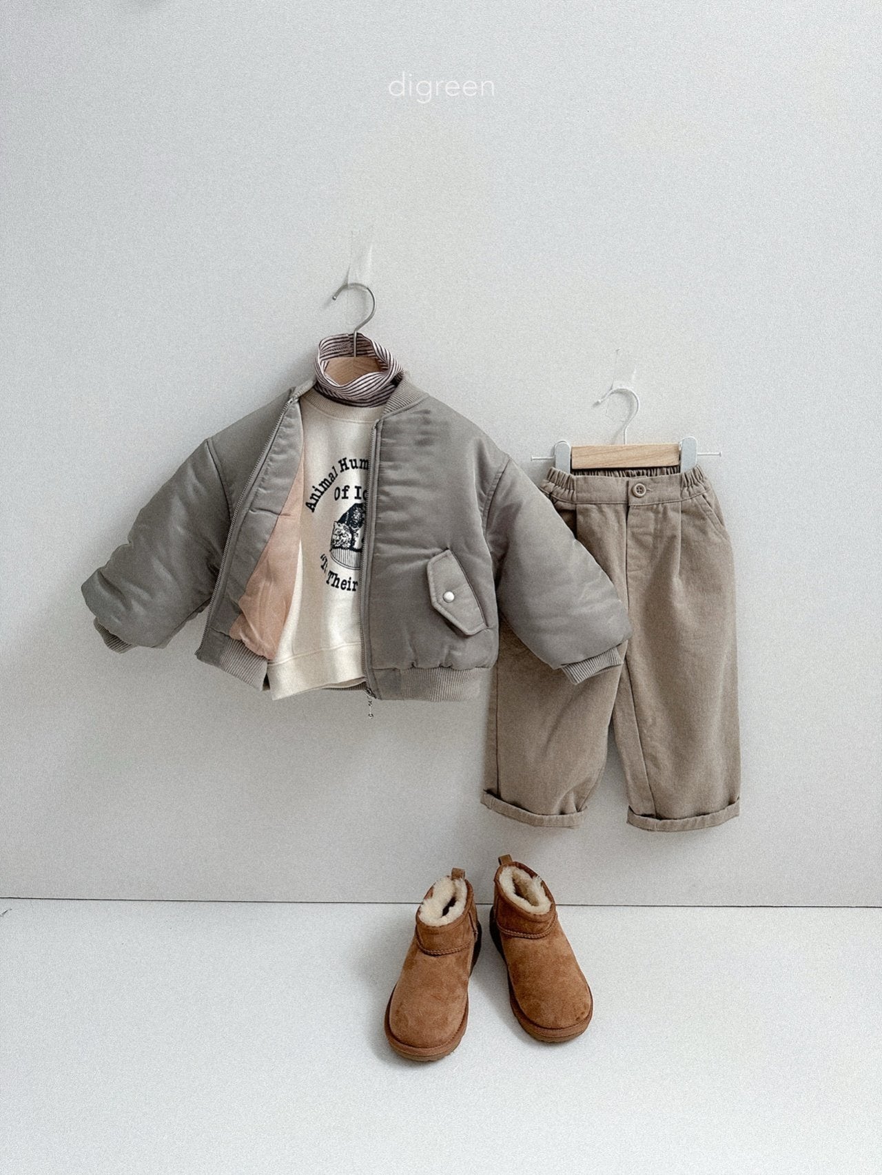 《予約》Minimal Pin Tuck pants / digreen