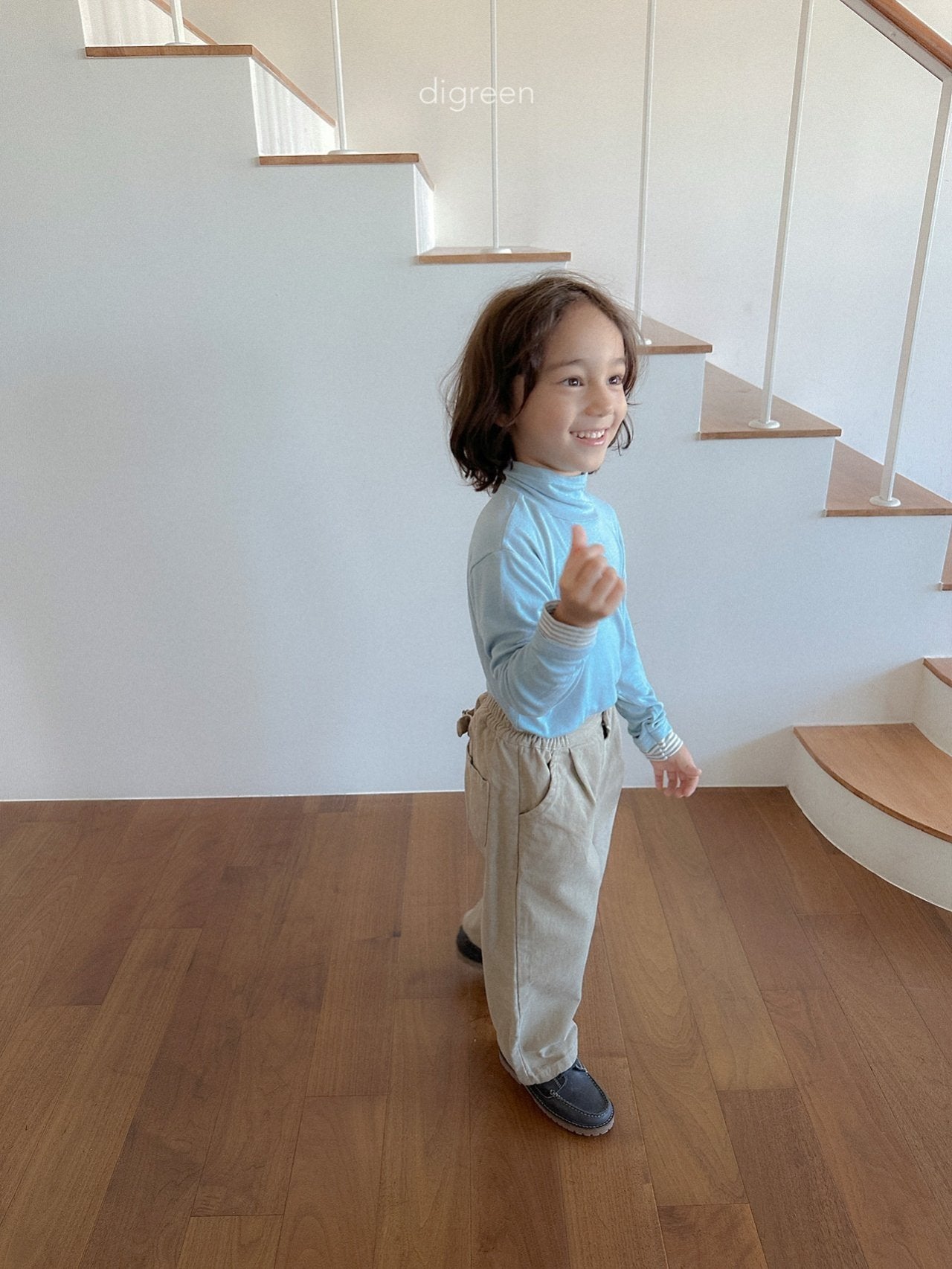 《予約》Minimal Pin Tuck pants / digreen