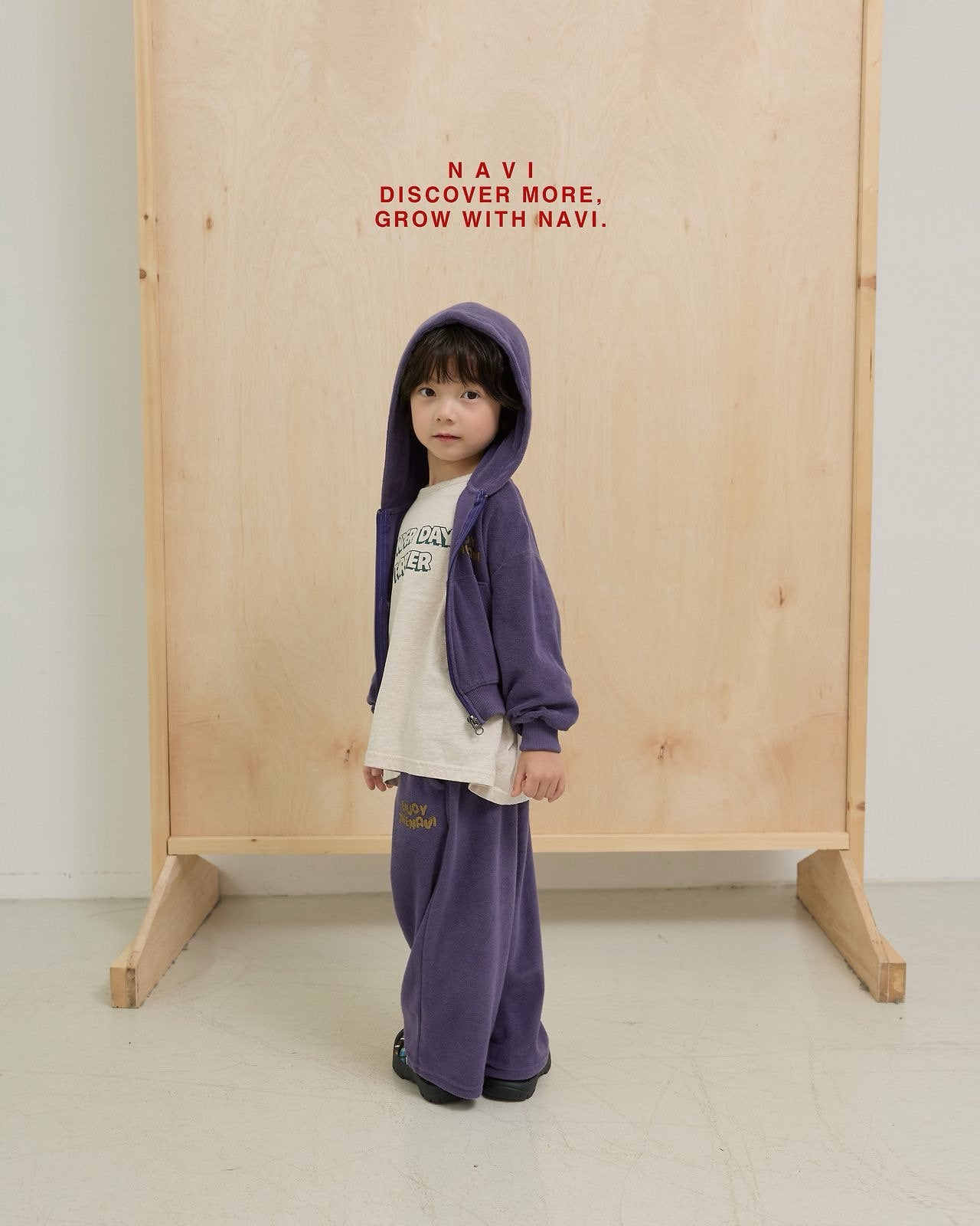 《予約》Flower Hooded Sweatshirt / navi.