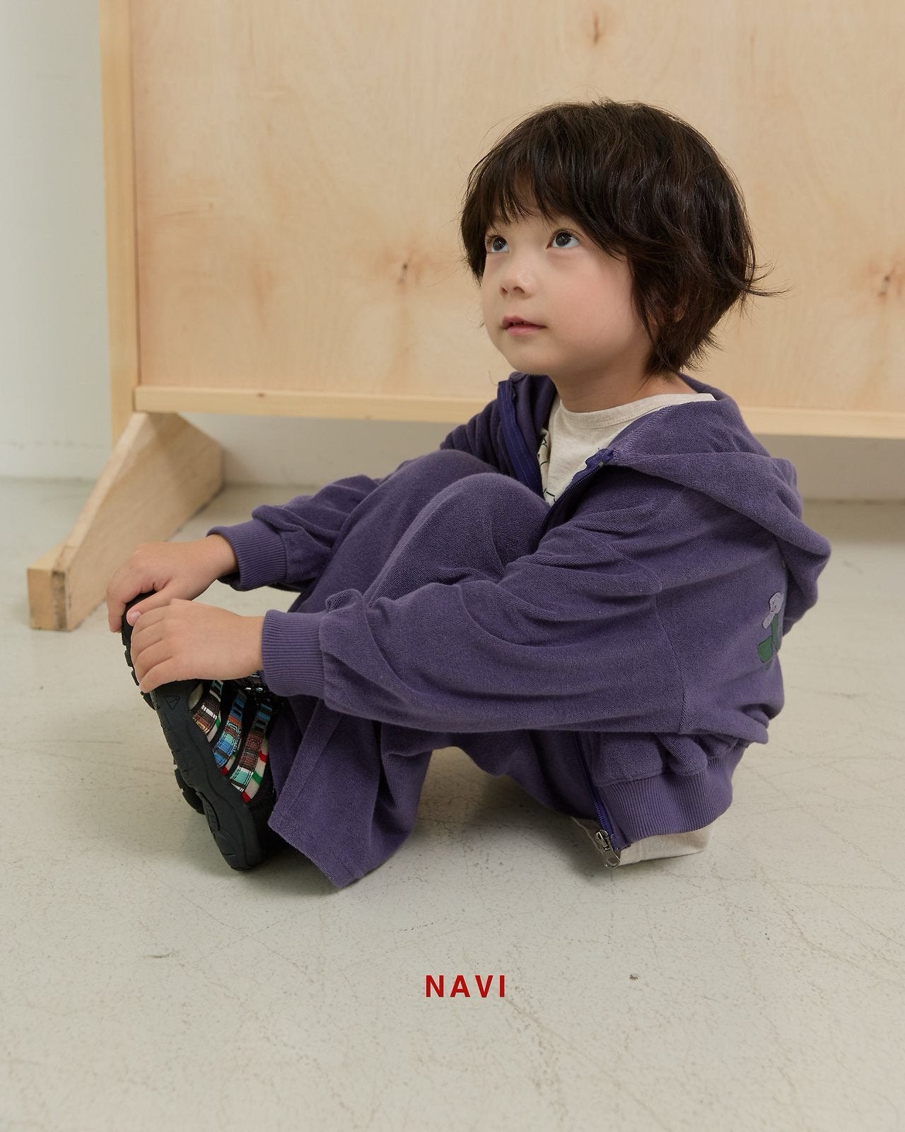 《予約》Flower Hooded Sweatshirt / navi.
