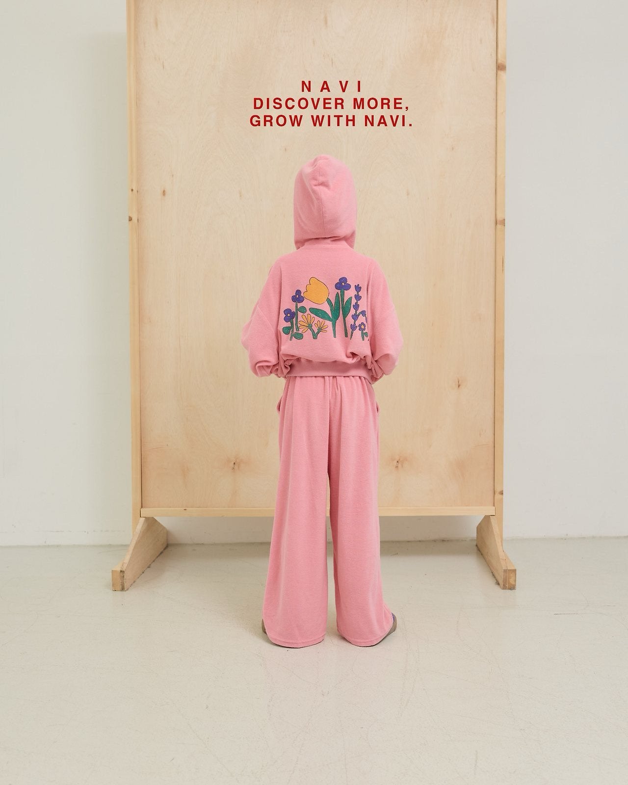 《予約》Flower Hooded Sweatshirt / navi.