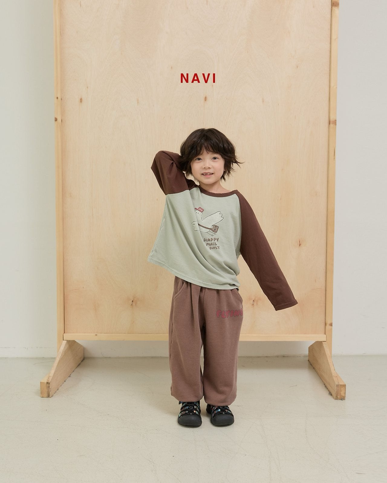 《予約》Post Raglan Tee / navi.