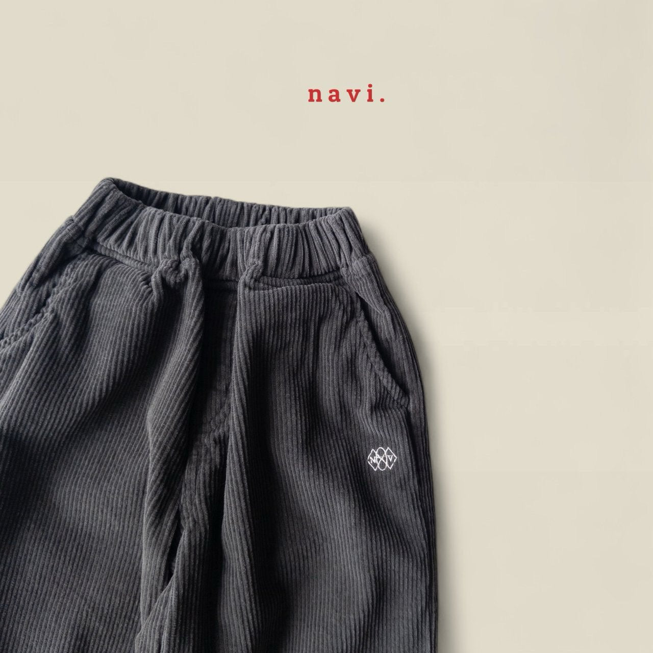 《予約》Adel Corduroy Pants / NAVI.