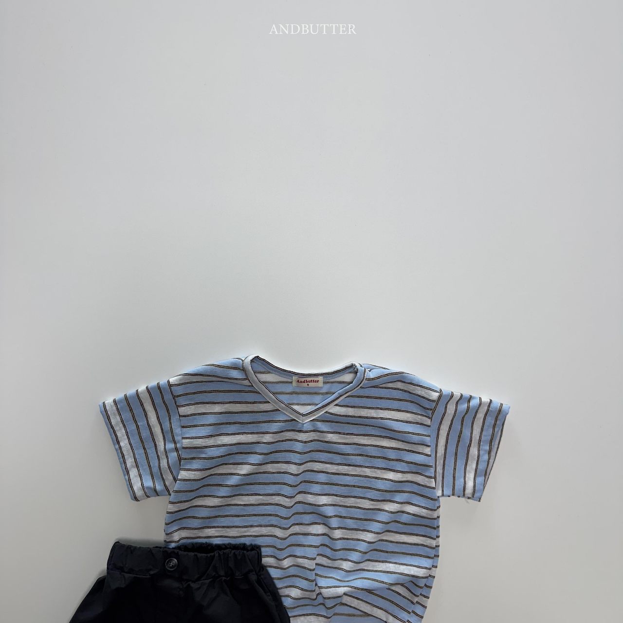 《予約》Summer V-Neck Tee / andbutter
