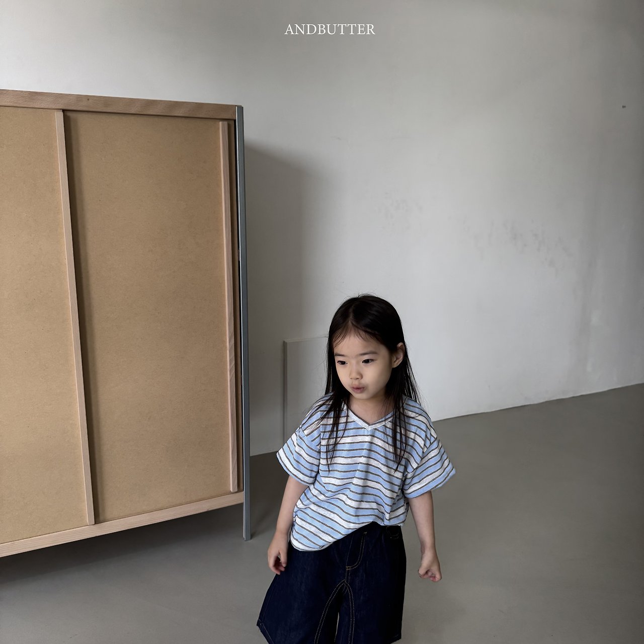 《予約》Summer V-Neck Tee / andbutter