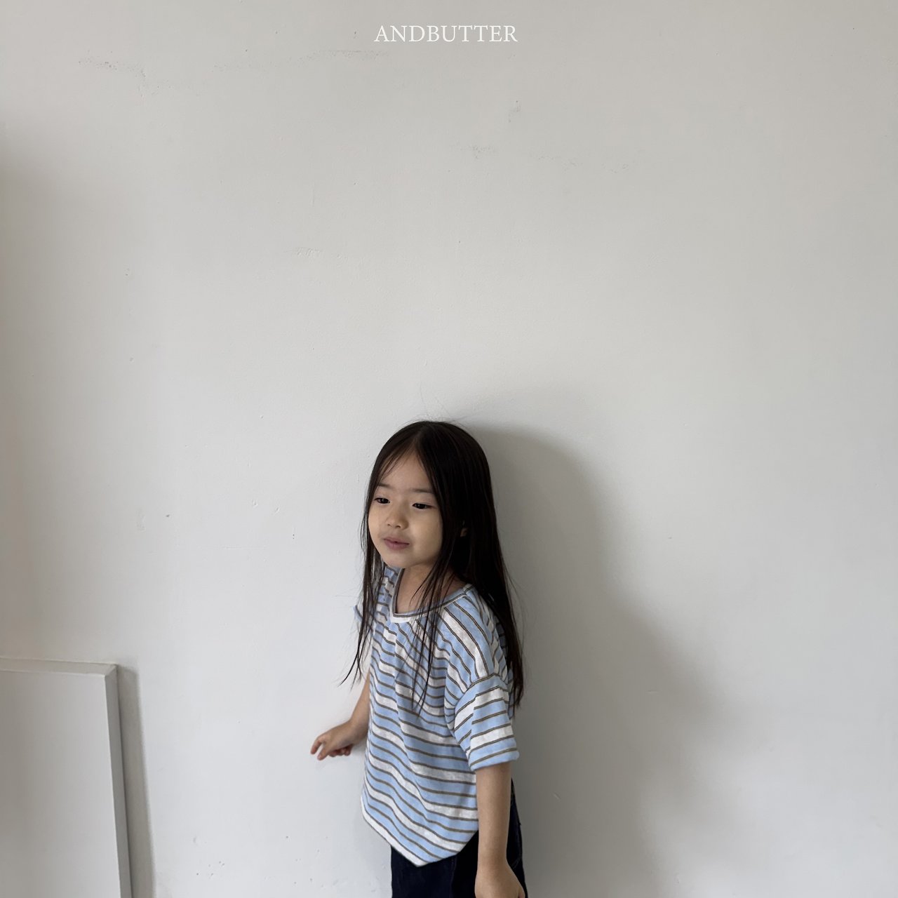 《予約》Summer V-Neck Tee / andbutter