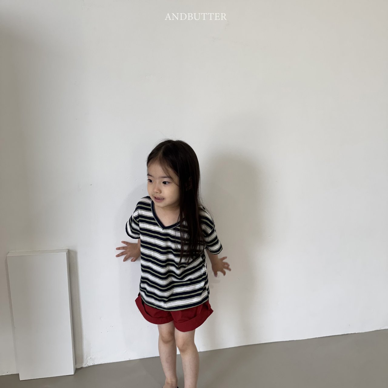 《予約》Summer V-Neck Tee / andbutter