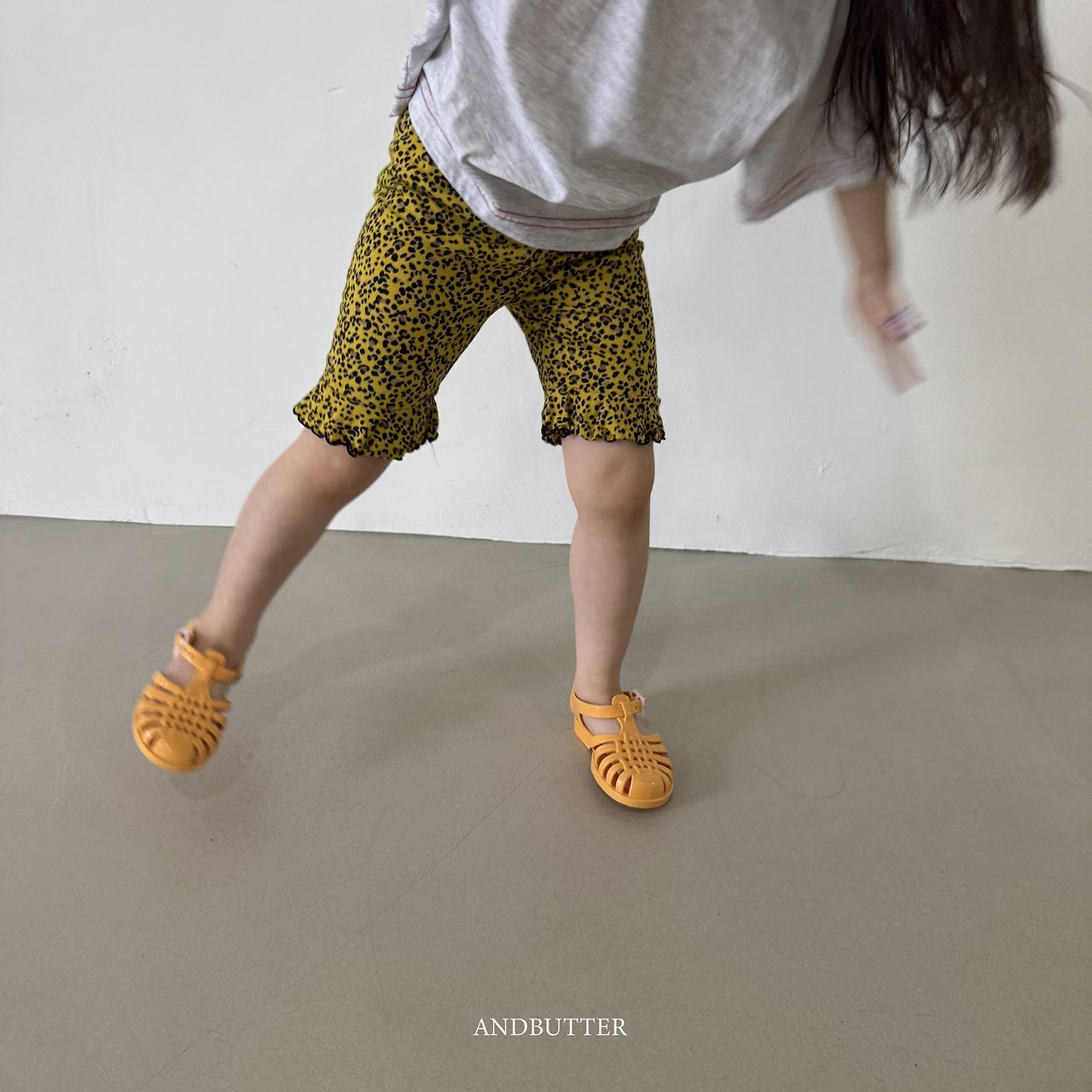 《予約》Mini Leopard Leggings / andbutter