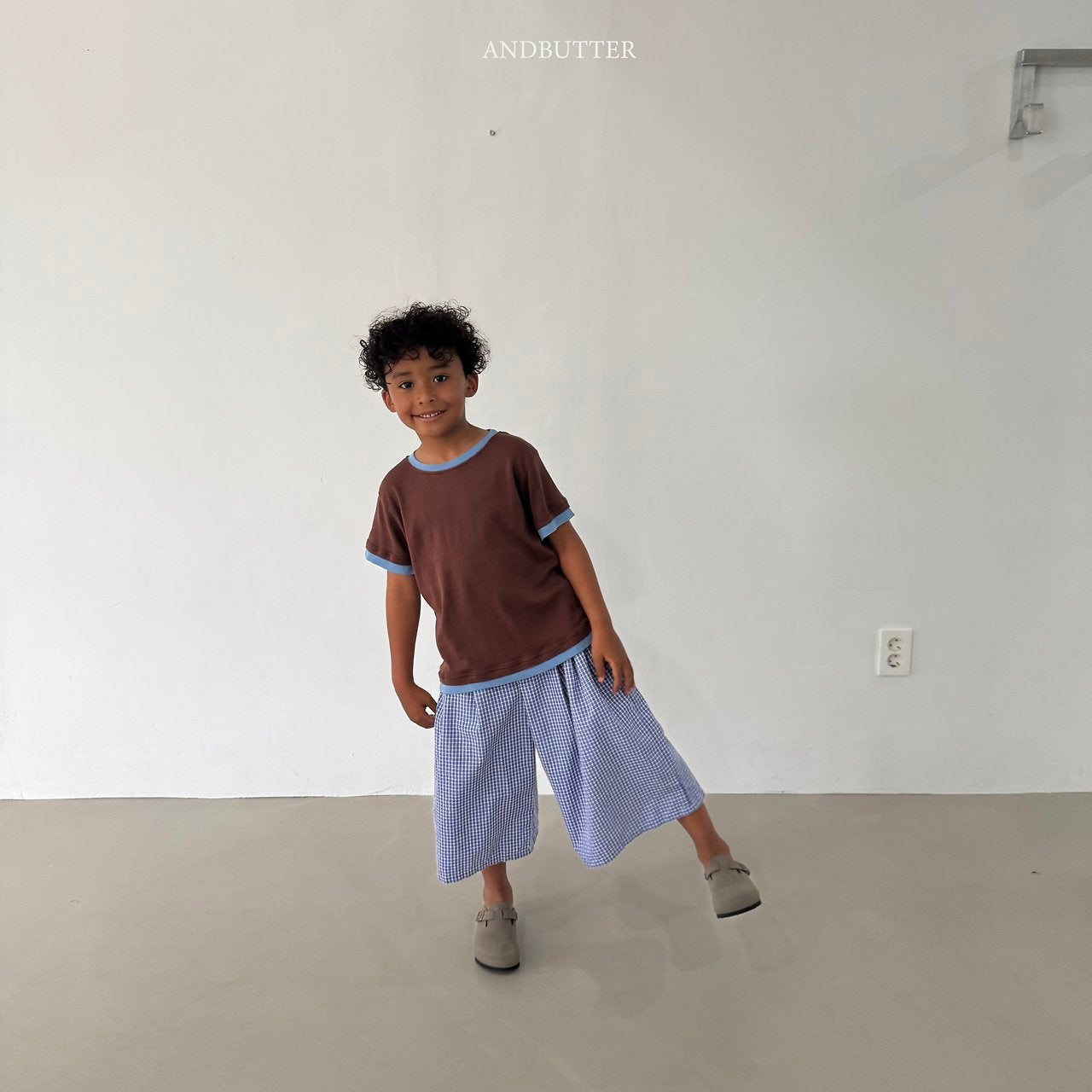 《予約》Color Match T-Shirt / andbutter