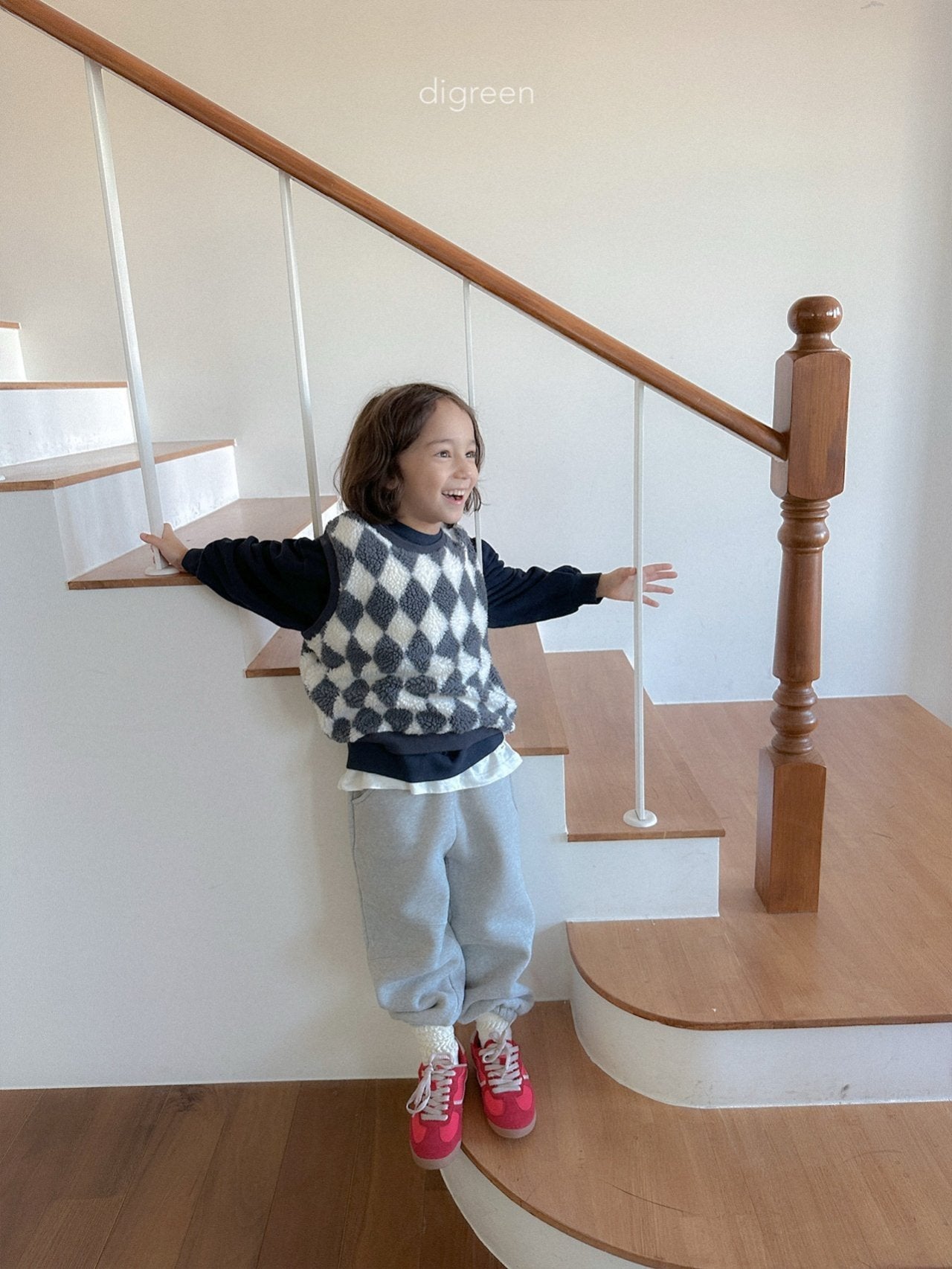 《予約》Triangle Jogger / digreen