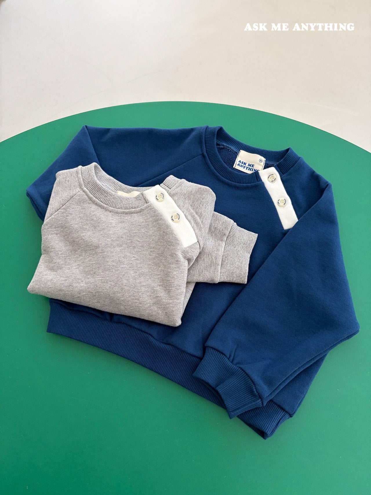 《予約》Button-Down Sweatshirt / ASK ME ANYTHING