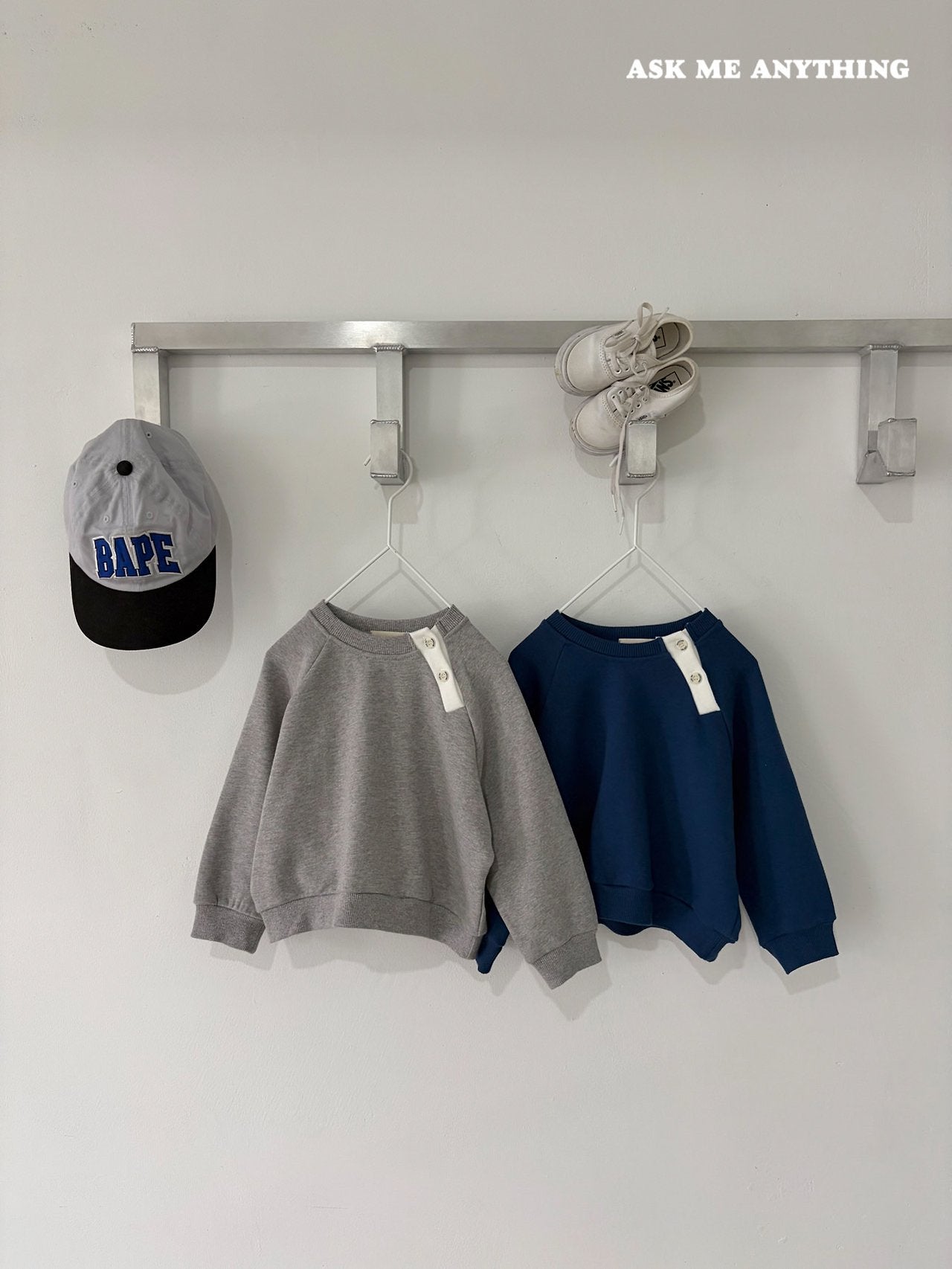 《予約》Button-Down Sweatshirt / ASK ME ANYTHING