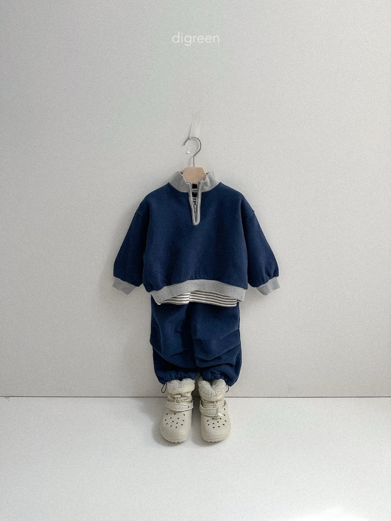 《予約》Line Zip up / digreen