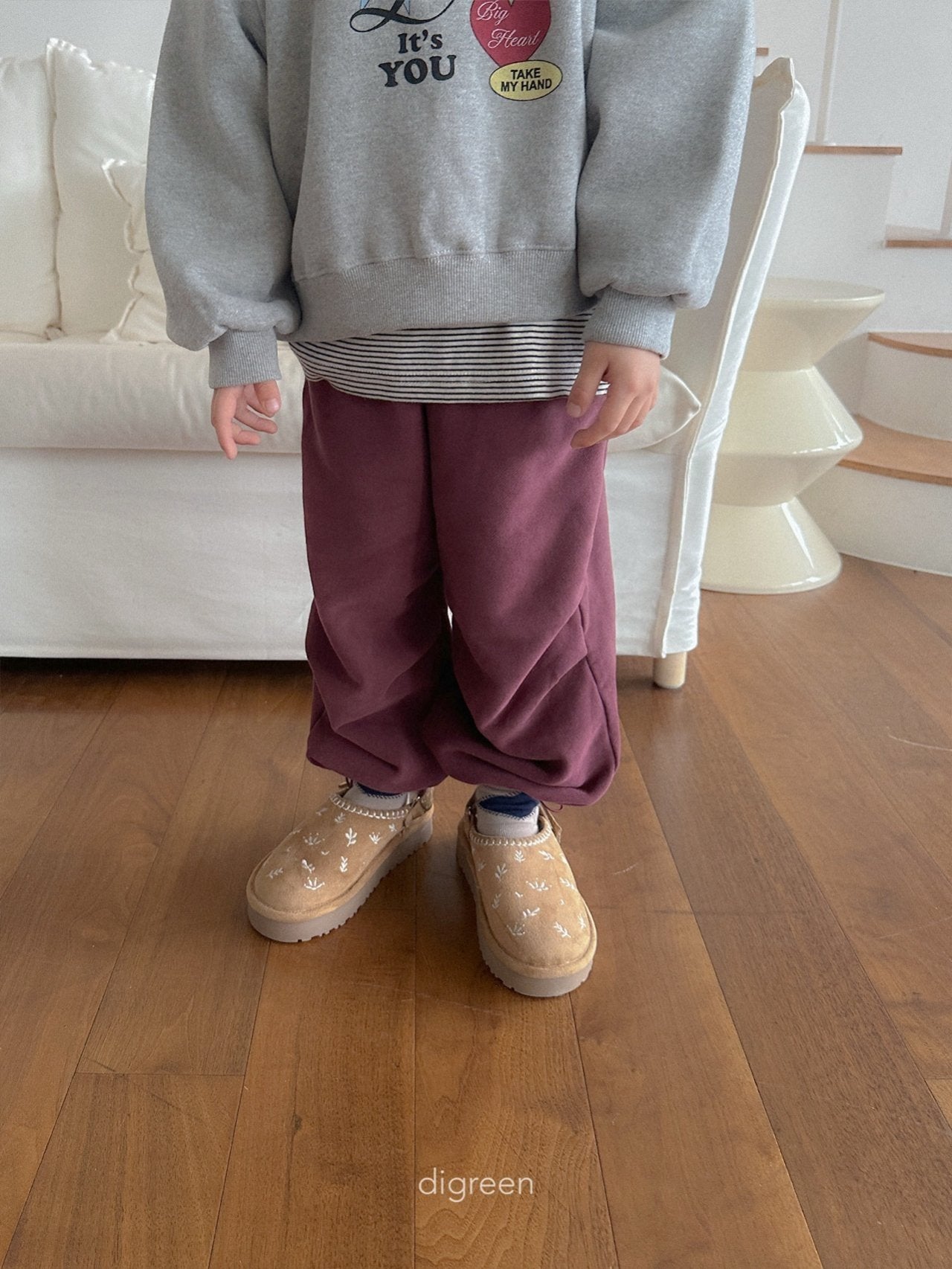 《予約》Pin Tuck Jogger Pants / digreen