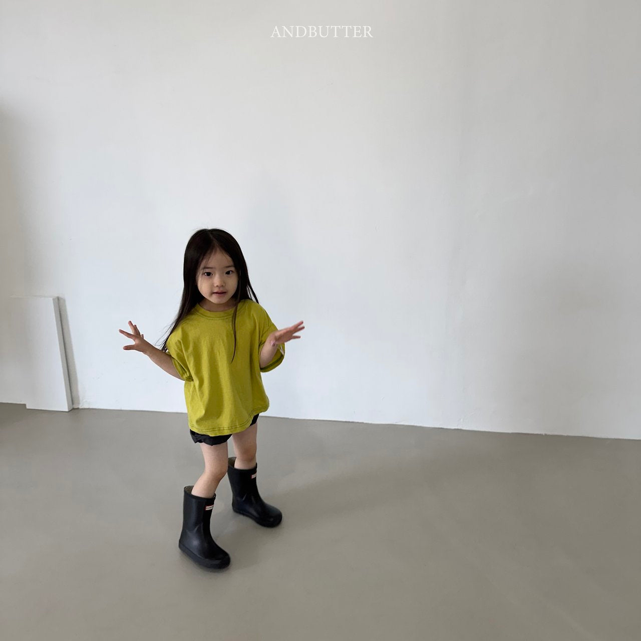 《予約》Stitch Point T-Shirt / andbutter